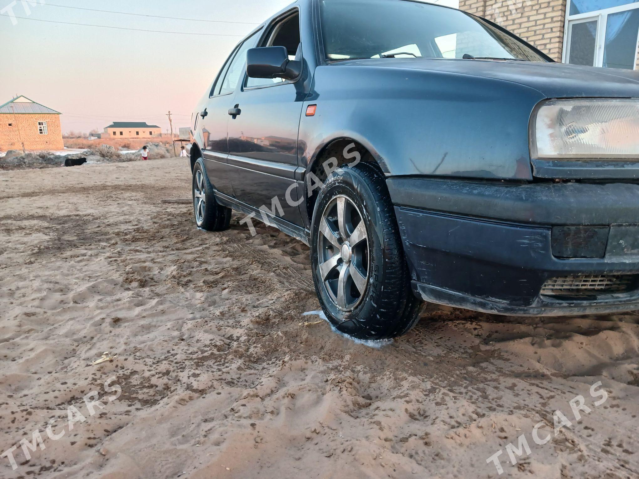 Volkswagen GLI 1996 - 25 000 TMT - Мары - img 2