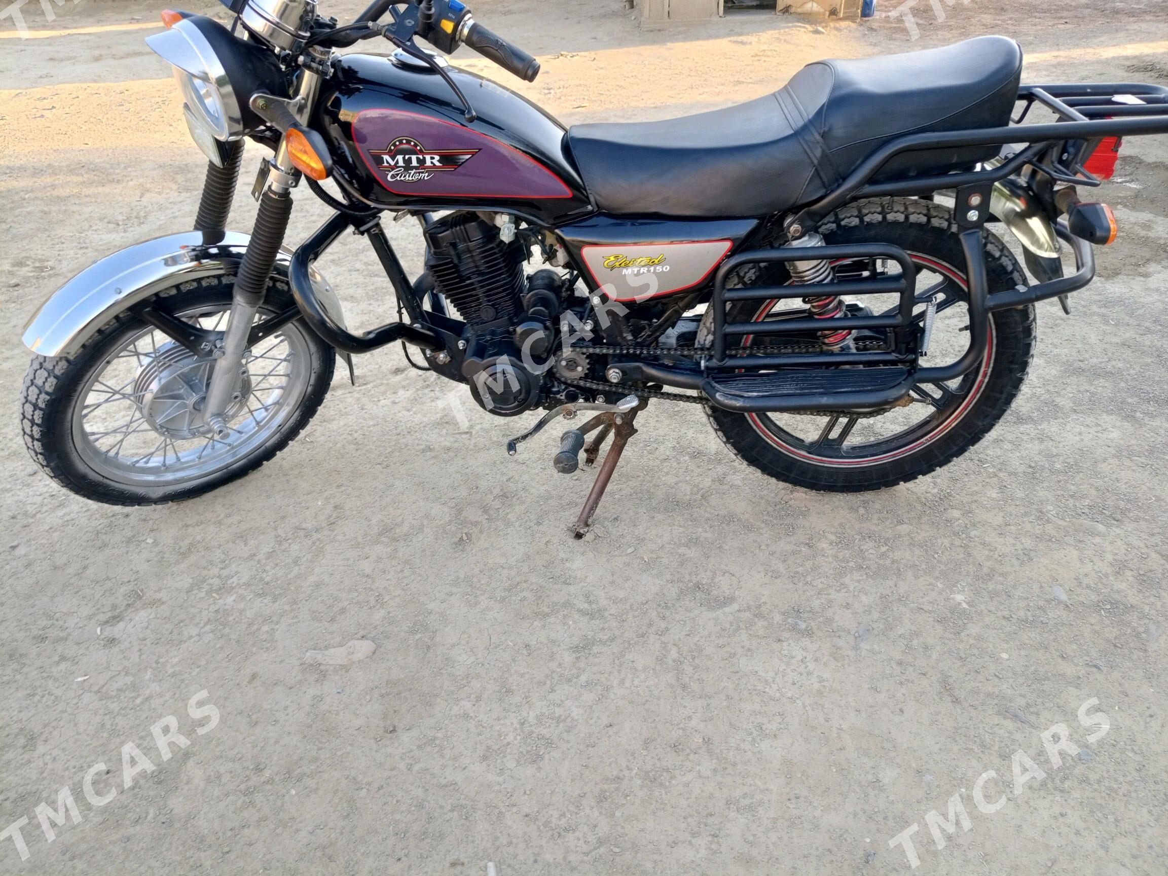 Fekon FK150-8G 2016 - 10 000 TMT - Bäherden - img 1
