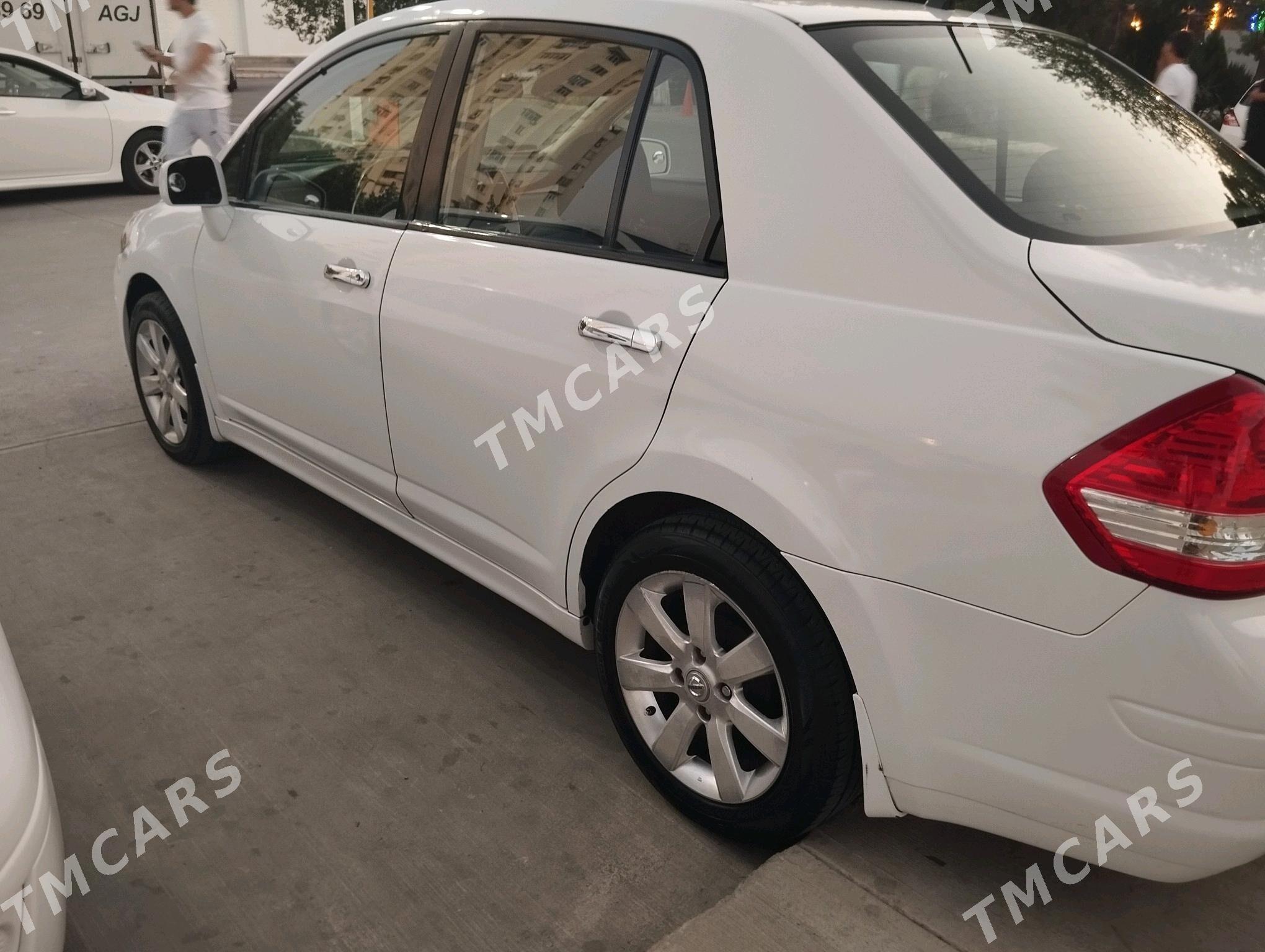 Nissan Versa 2010 - 140 000 TMT - 8 mkr - img 2