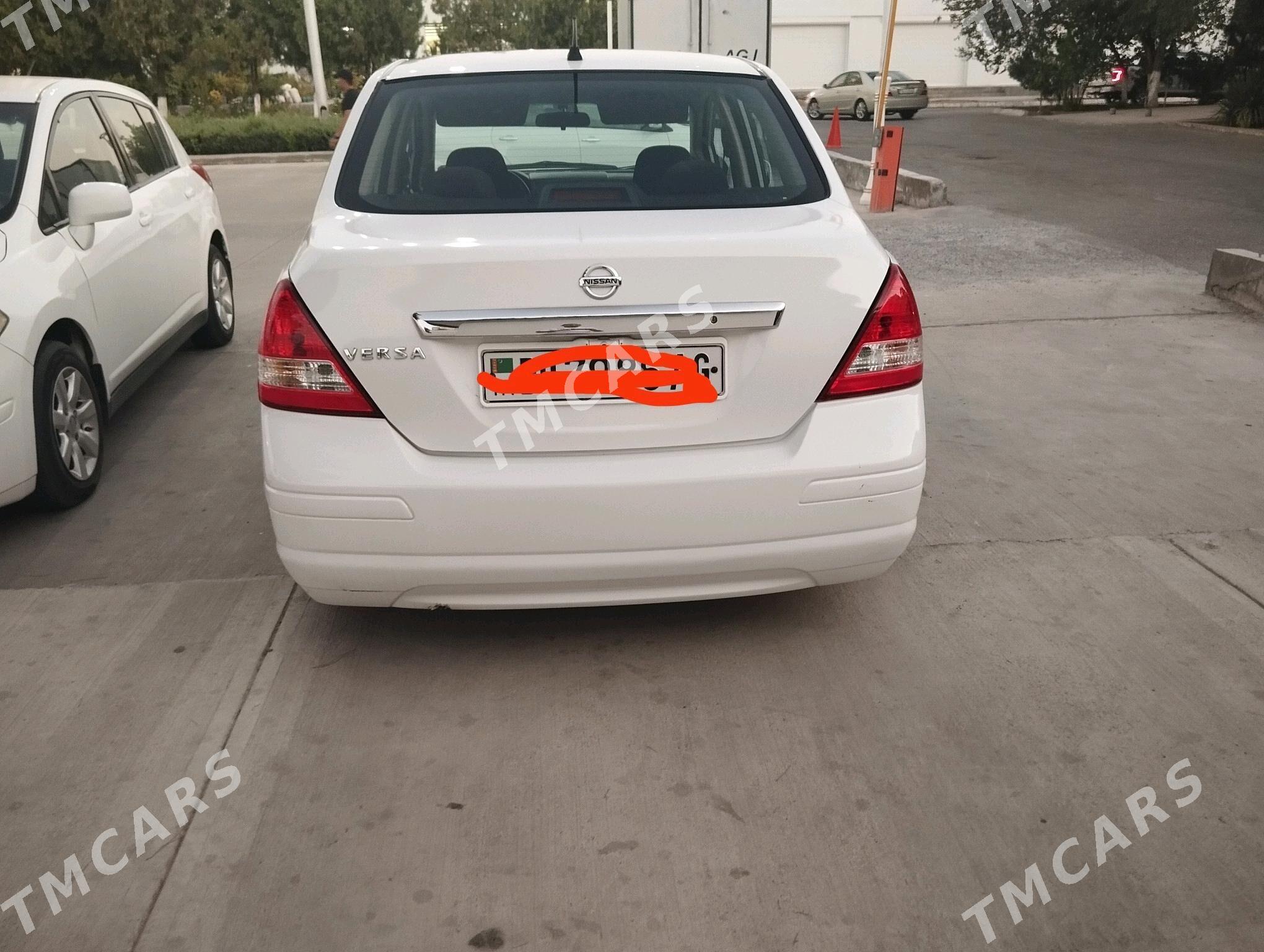 Nissan Versa 2010 - 140 000 TMT - 8 mkr - img 5