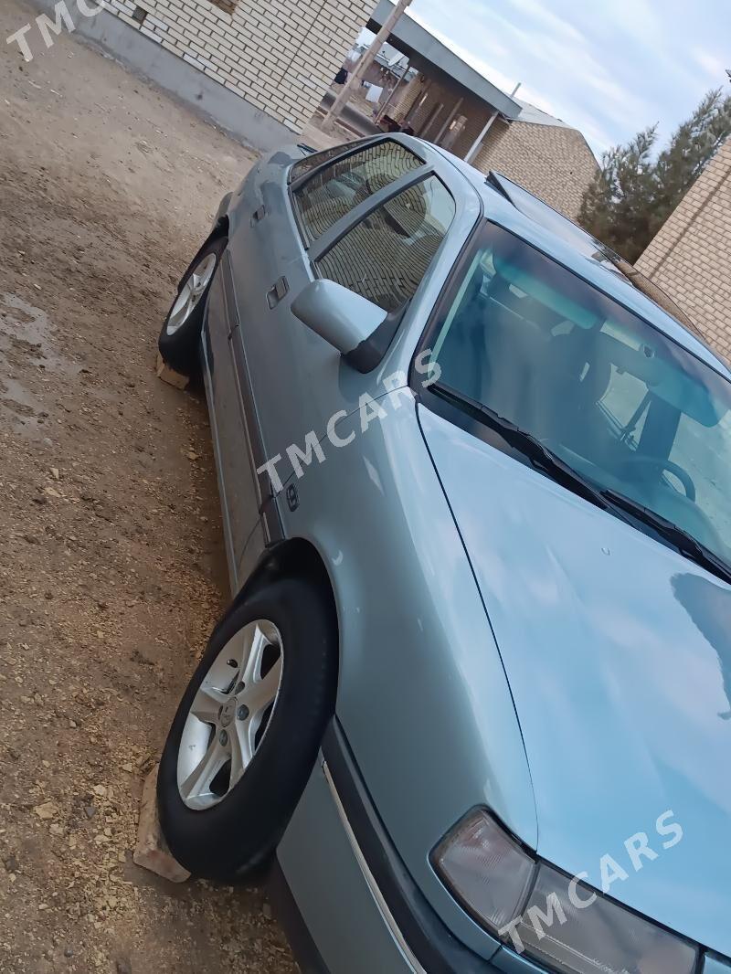Opel Vectra 1989 - 35 000 TMT - Sakarçäge - img 4