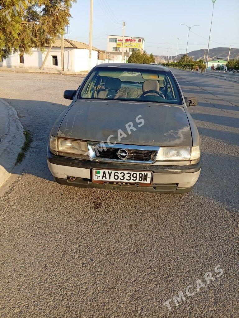 Opel Vectra 1989 - 27 000 TMT - Gyzylarbat - img 2