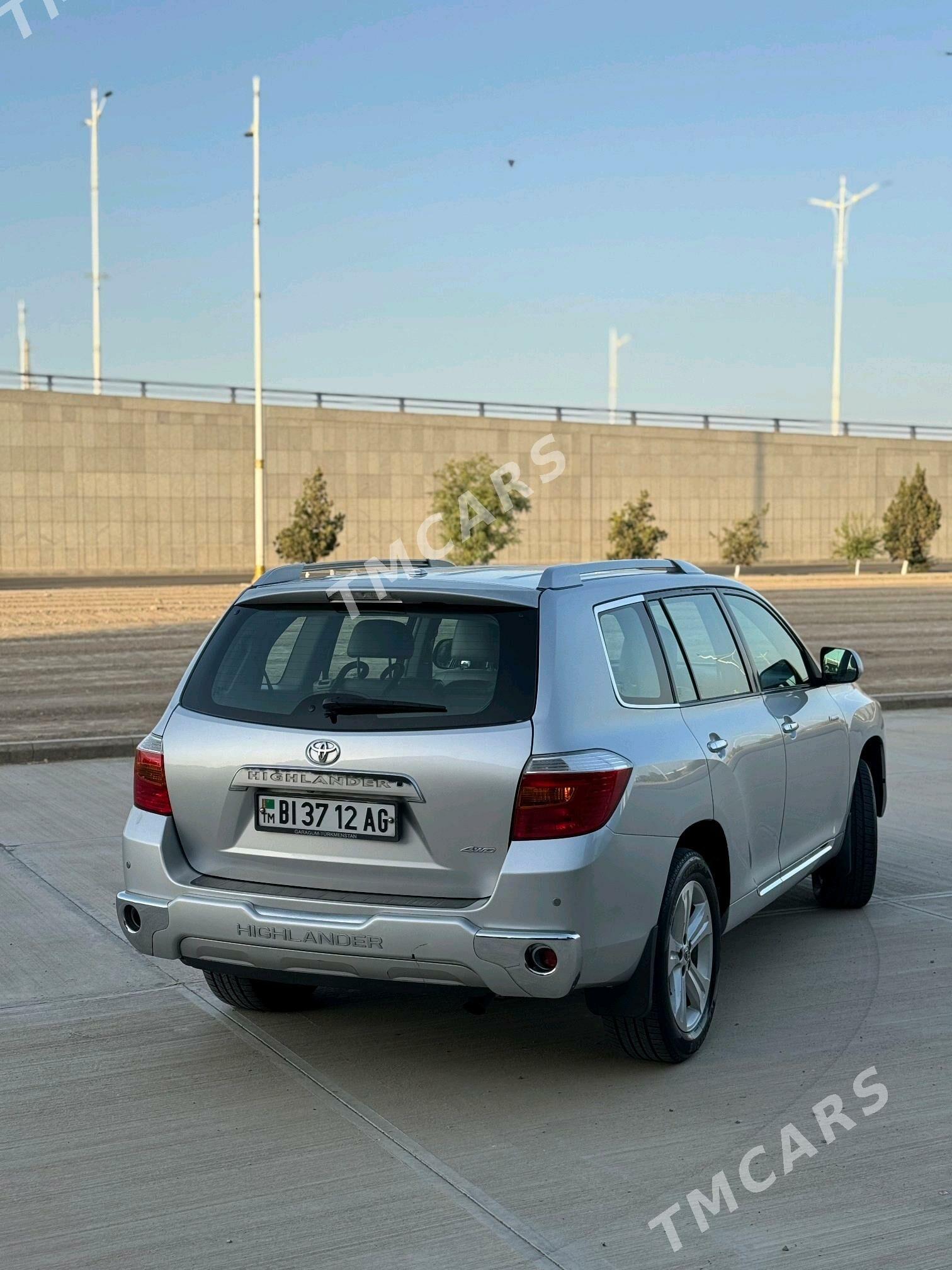Toyota Highlander 2010 - 300 000 TMT - Aşgabat - img 6