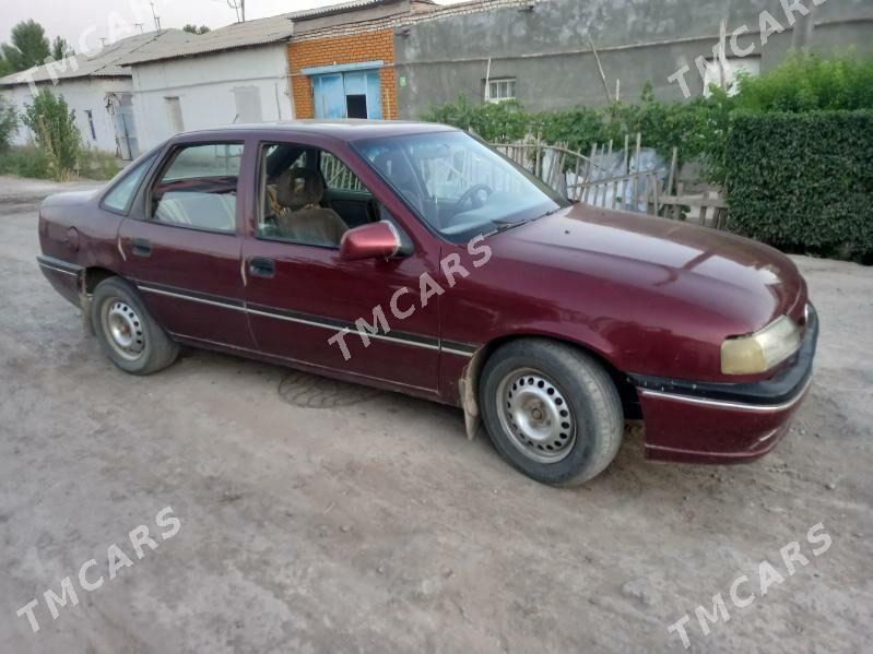 Opel Vectra 1989 - 40 000 TMT - Болдумсаз - img 2