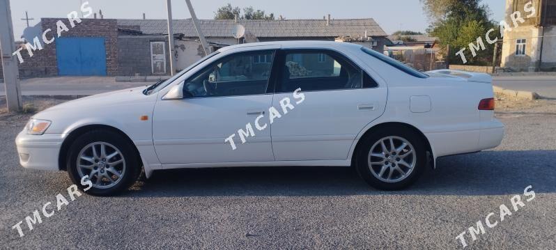 Toyota Camry 1998 - 130 000 TMT - Берекет - img 6