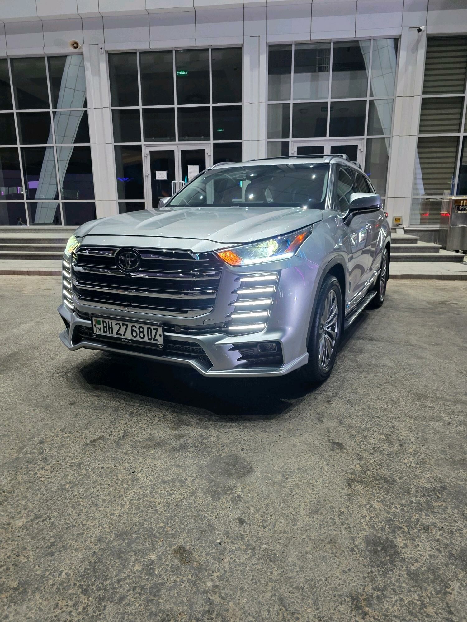Toyota Highlander 2021 - 540 000 TMT - Дашогуз - img 6