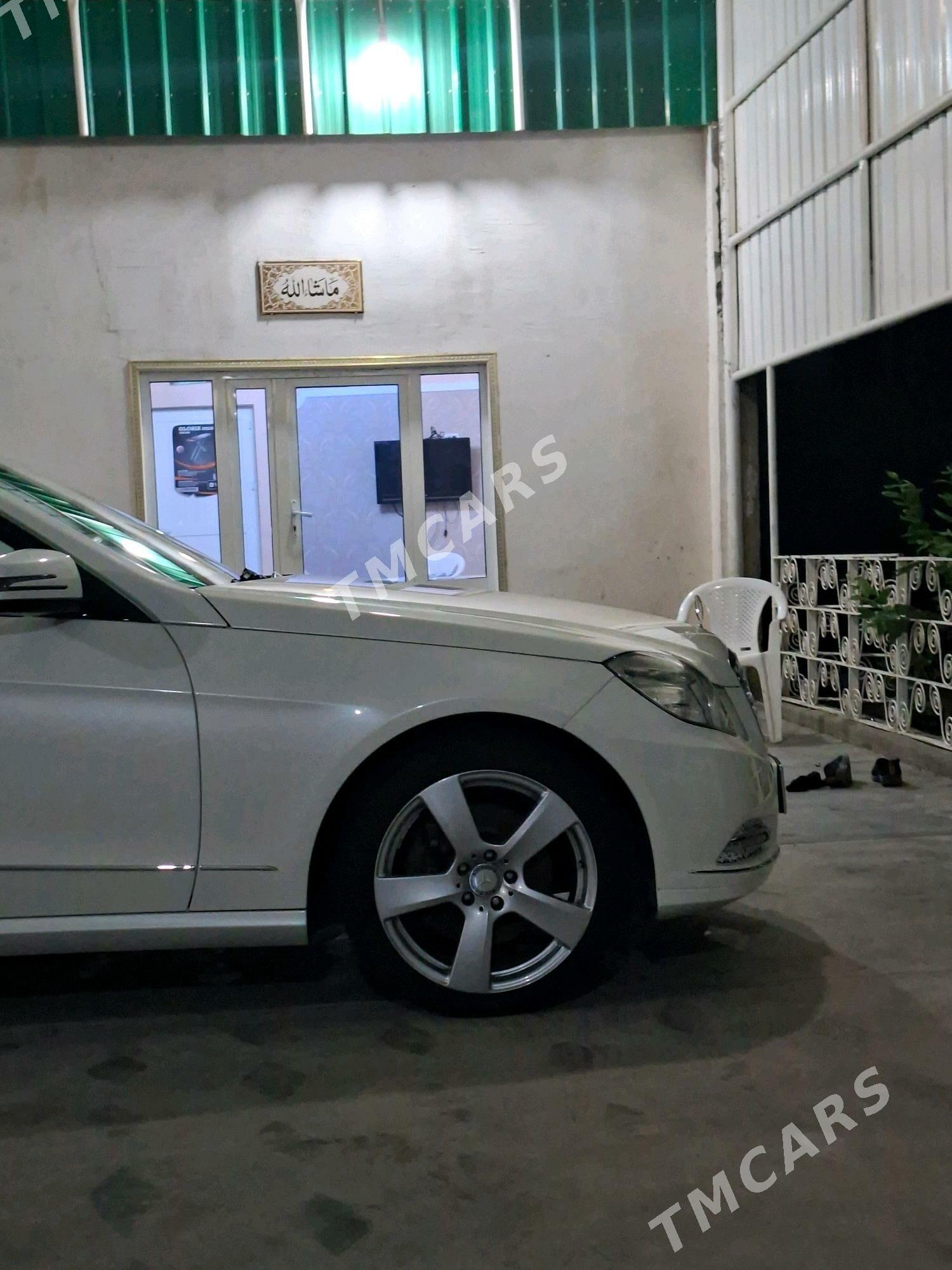 Mercedes-Benz E350 2011 - 270 000 TMT - Aşgabat - img 2