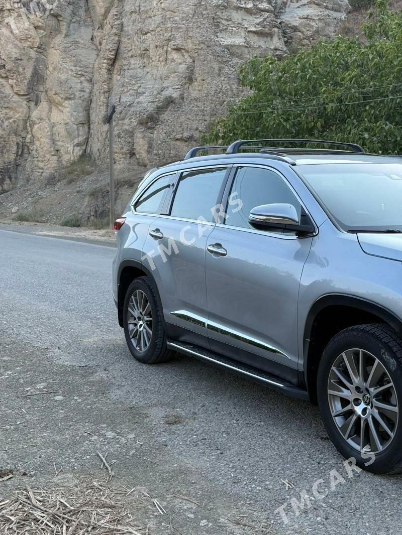 Toyota Highlander 2019 - 465 000 TMT - Балканабат - img 3
