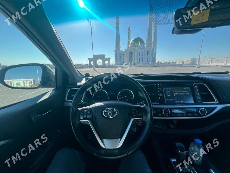Toyota Highlander 2019 - 465 000 TMT - Балканабат - img 4
