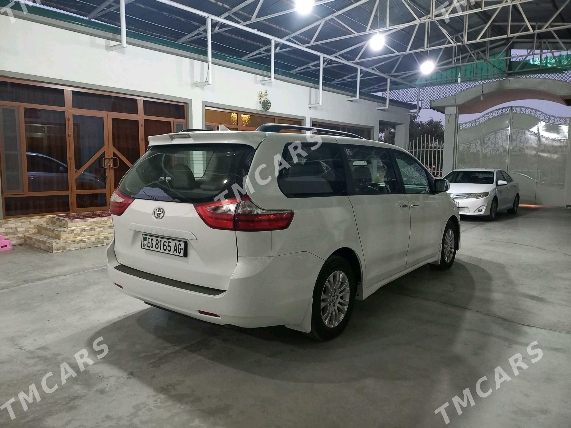 Toyota Sienna 2020 - 470 000 TMT - Büzmeýin - img 5