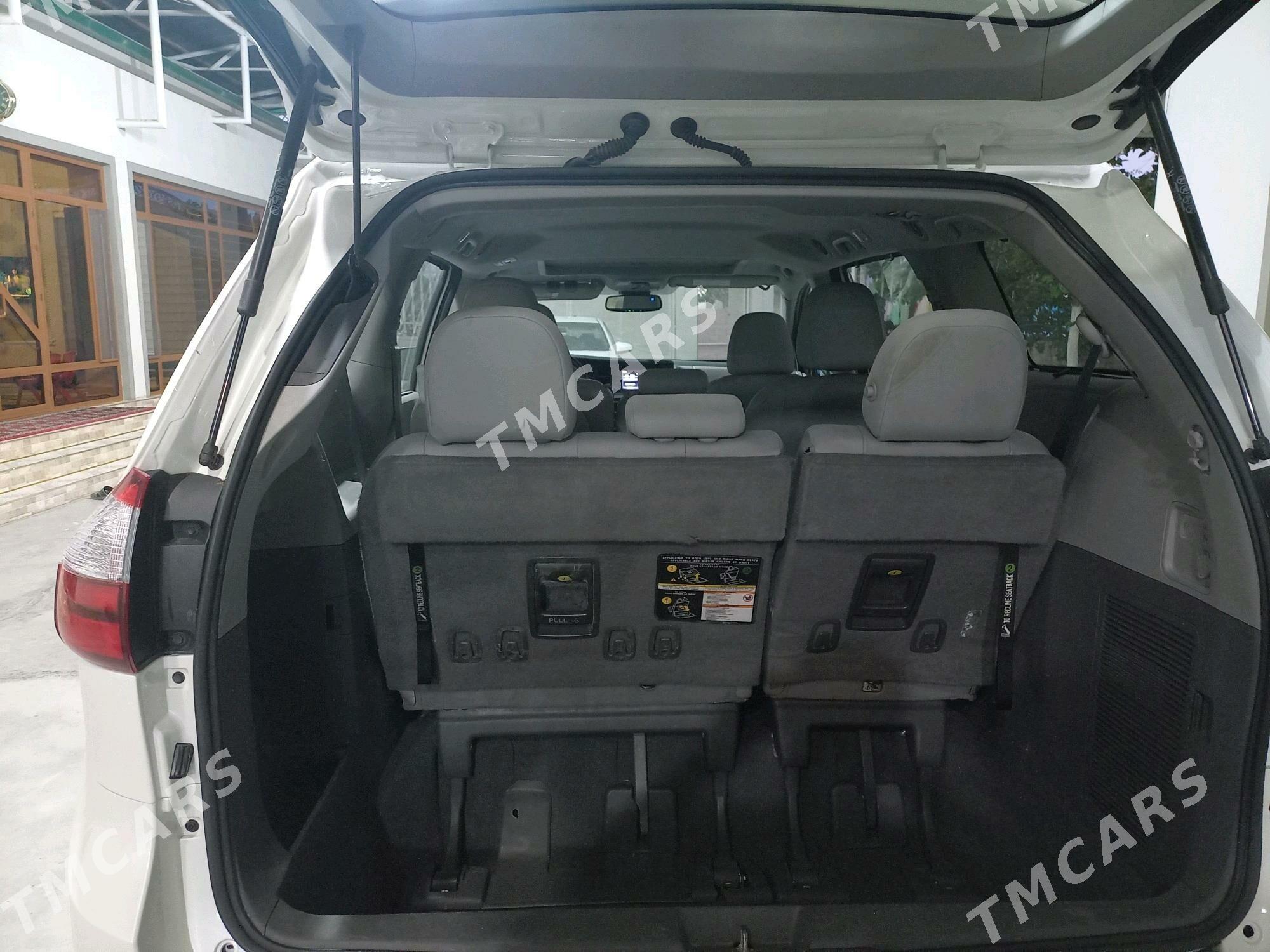 Toyota Sienna 2020 - 470 000 TMT - Büzmeýin - img 6