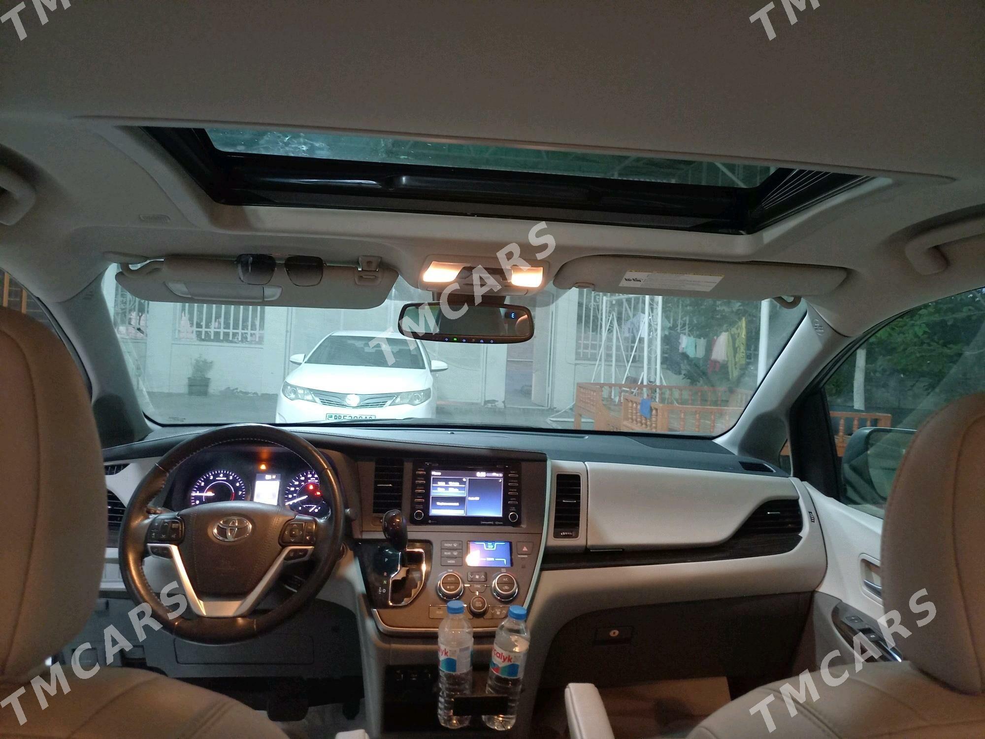 Toyota Sienna 2020 - 470 000 TMT - Büzmeýin - img 7