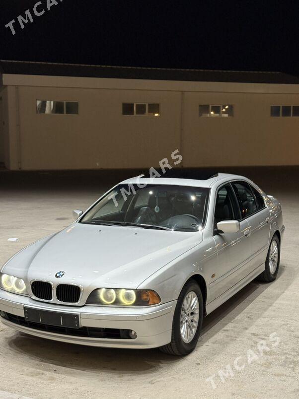 BMW 525 2002 - 130 000 TMT - Балканабат - img 2