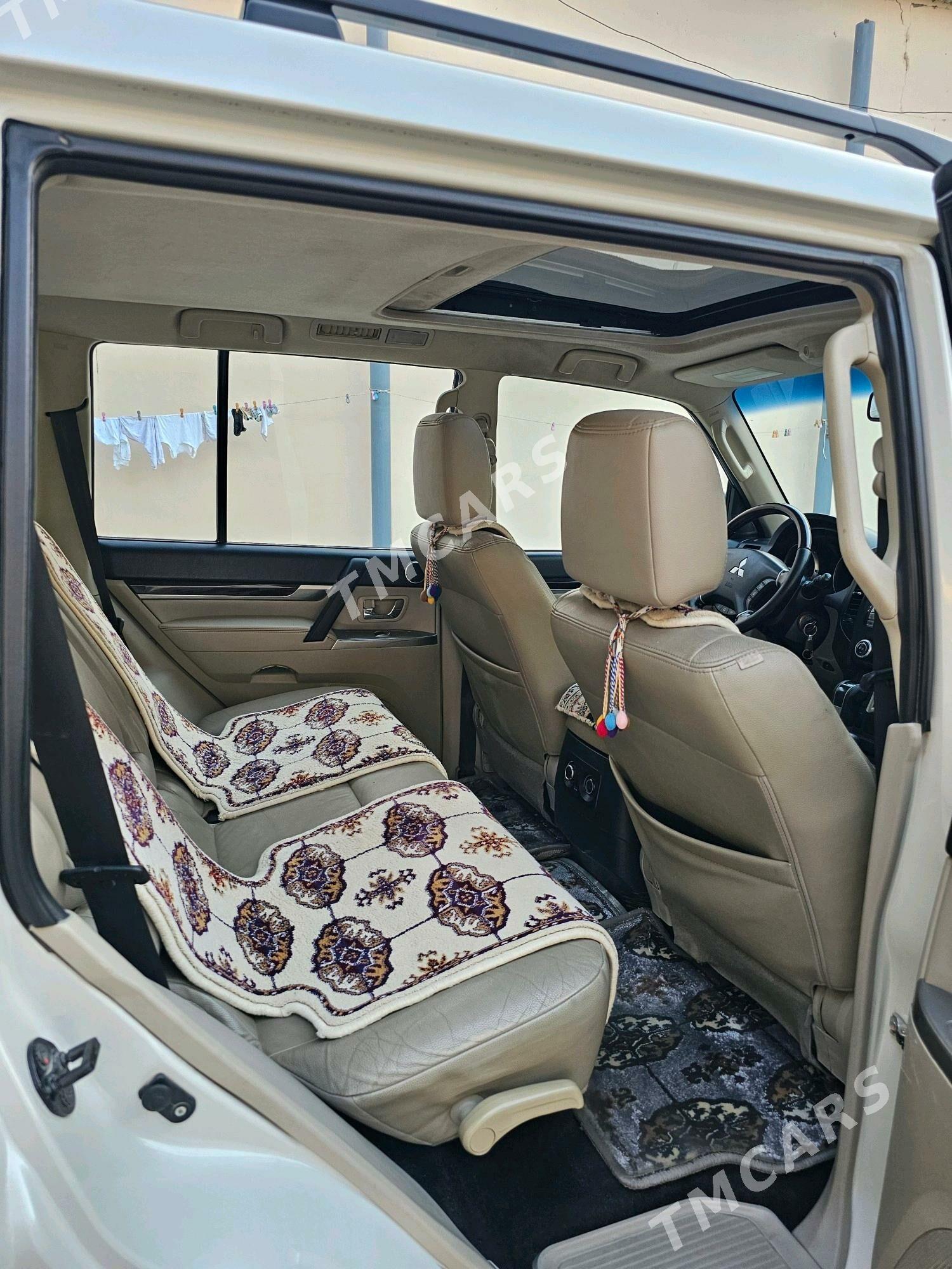 Mitsubishi Pajero 2014 - 290 000 TMT - Aşgabat - img 8