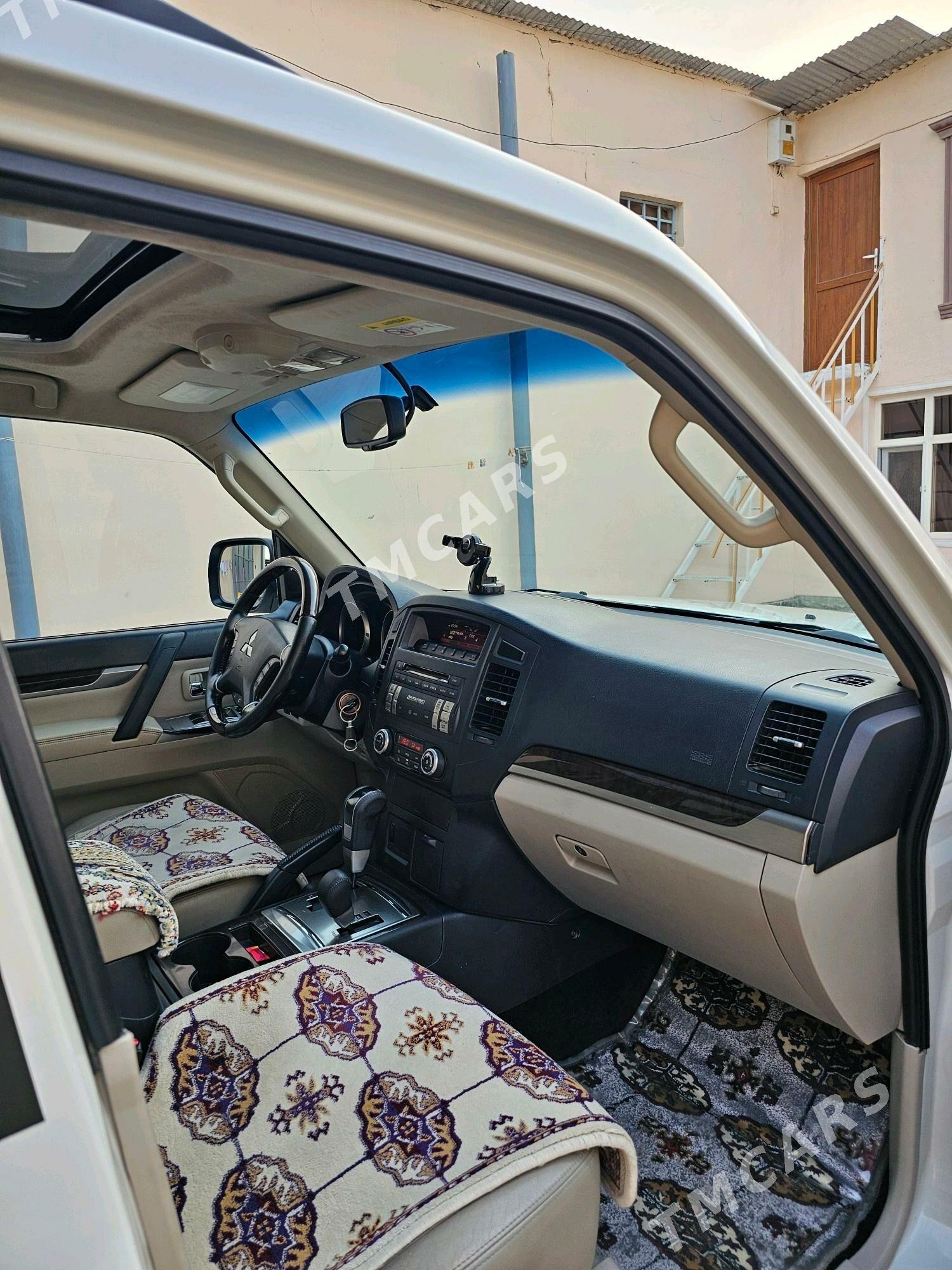 Mitsubishi Pajero 2014 - 290 000 TMT - Aşgabat - img 7