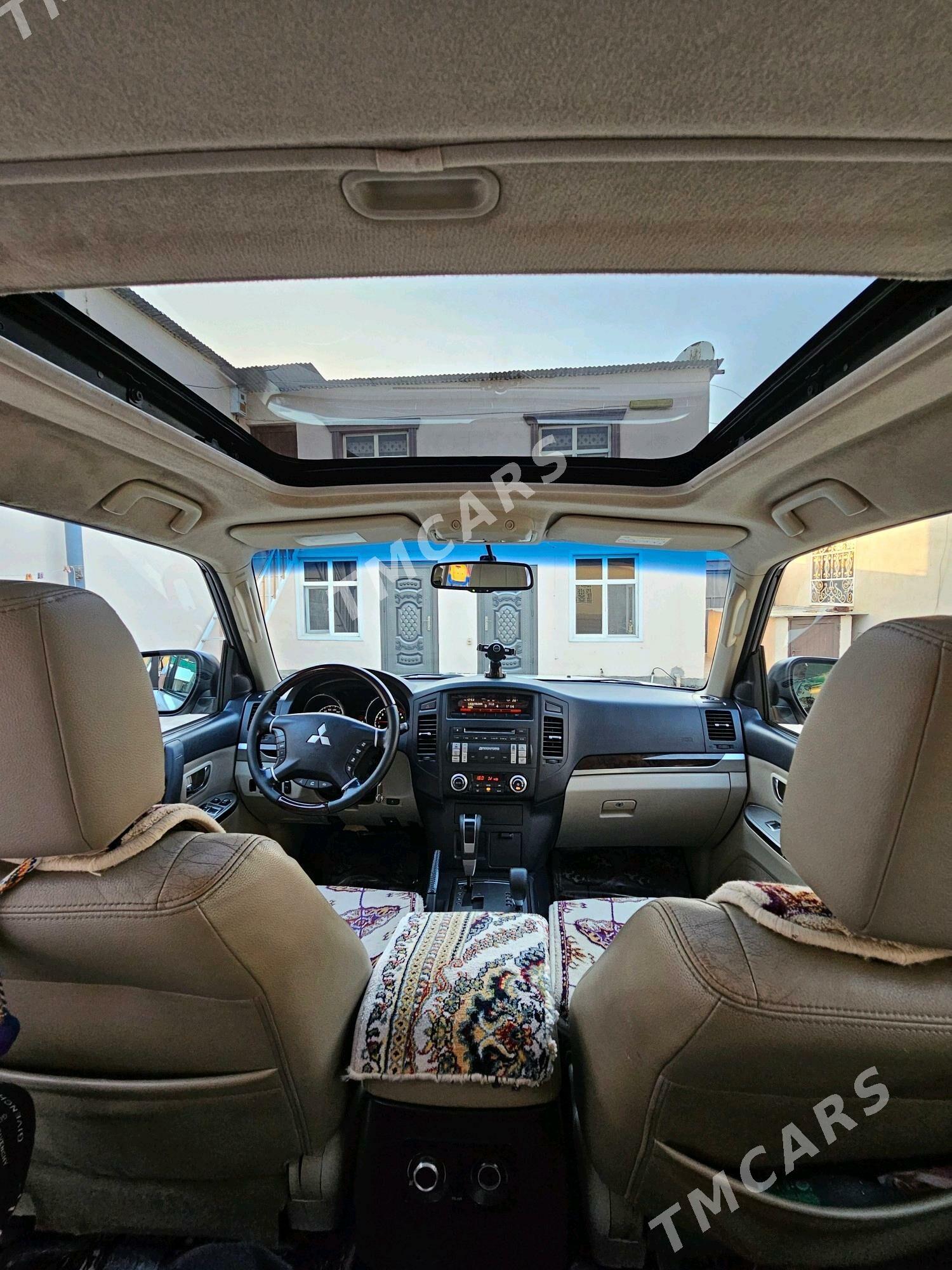 Mitsubishi Pajero 2014 - 290 000 TMT - Aşgabat - img 9