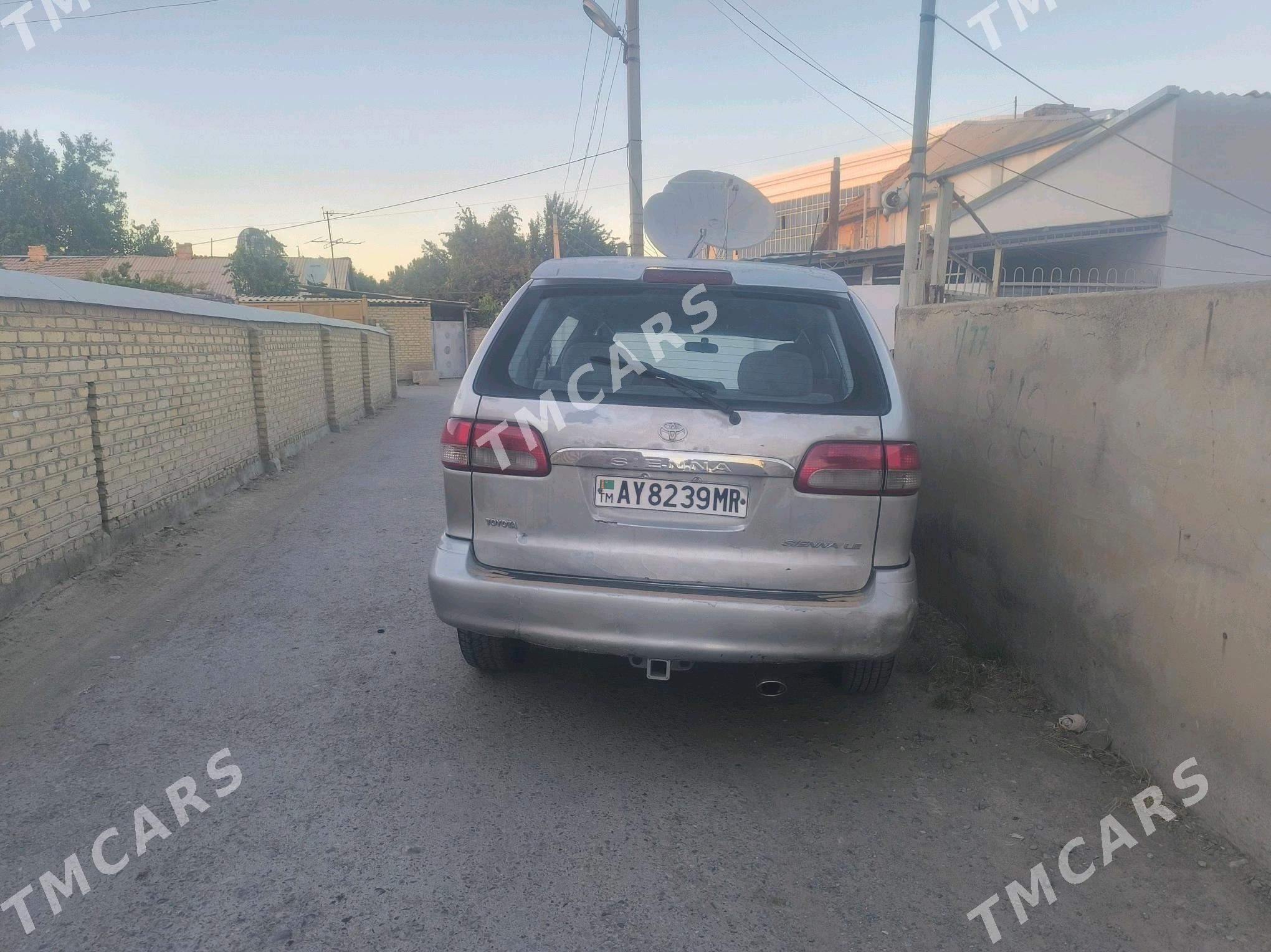 Toyota Sienna 2003 - 100 000 TMT - Мары - img 3