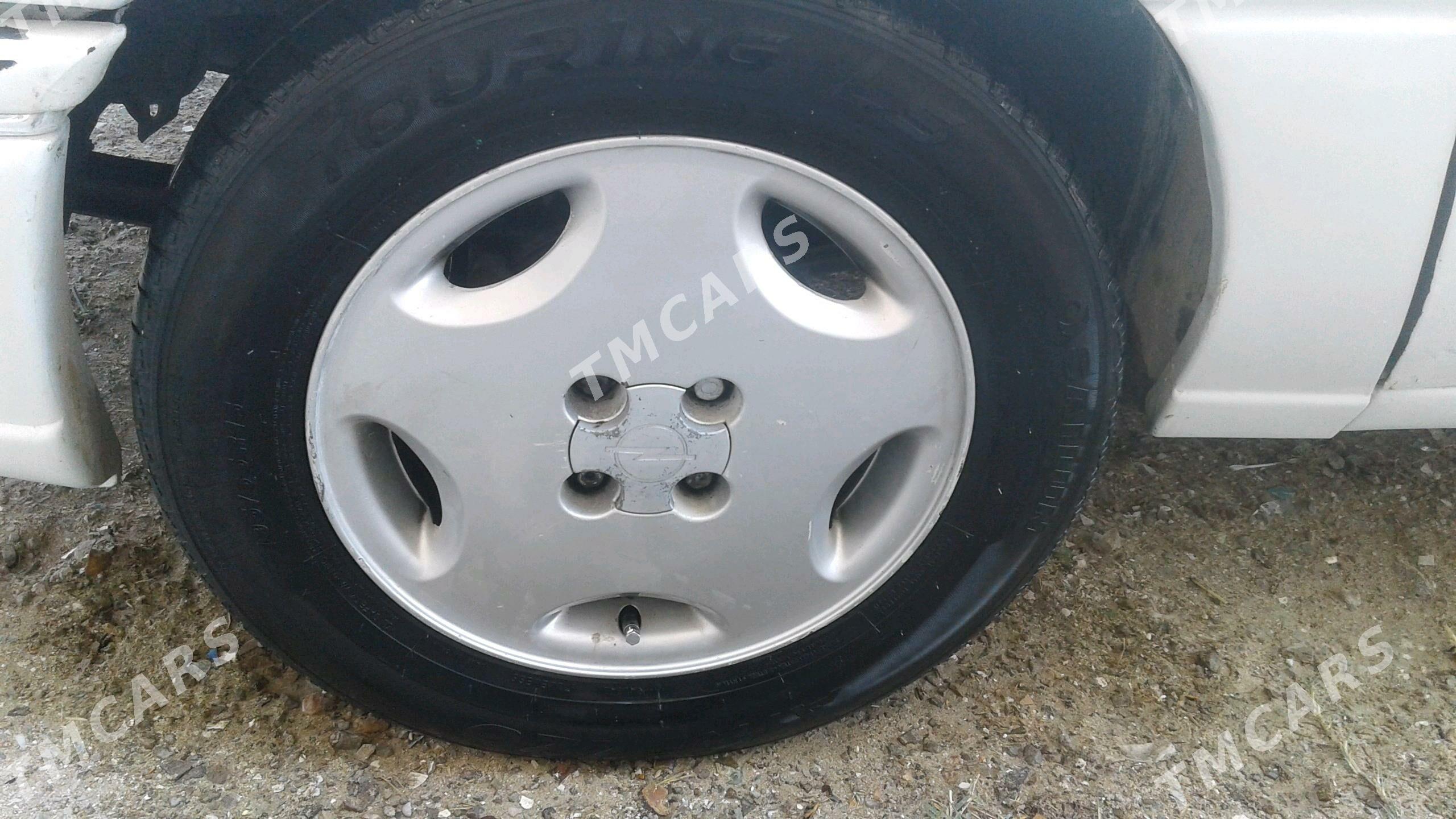 Opel Vectra 1991 - 25 000 TMT - Дашогуз - img 2