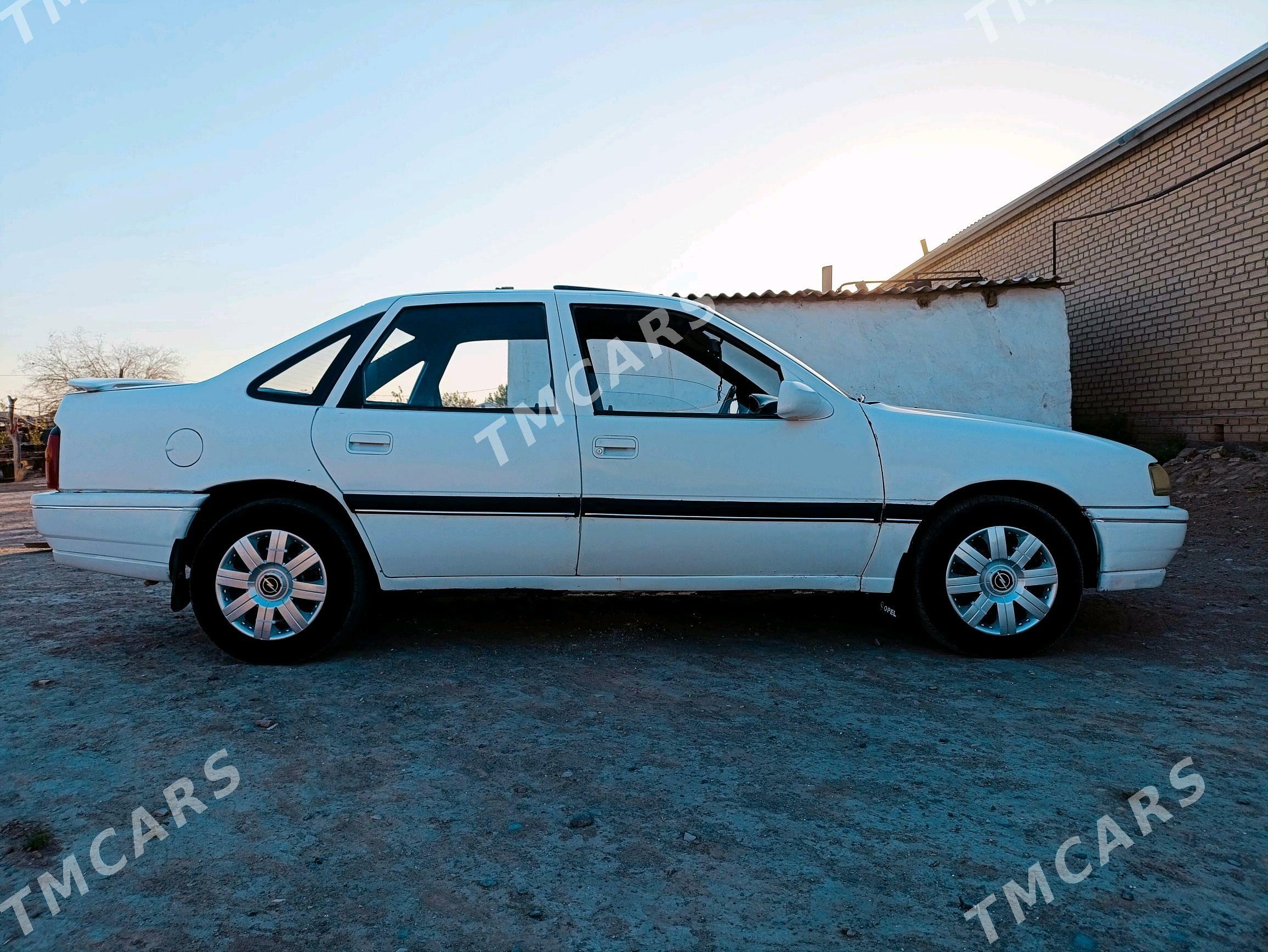 Opel Vectra 1990 - 25 000 TMT - Murgap - img 4
