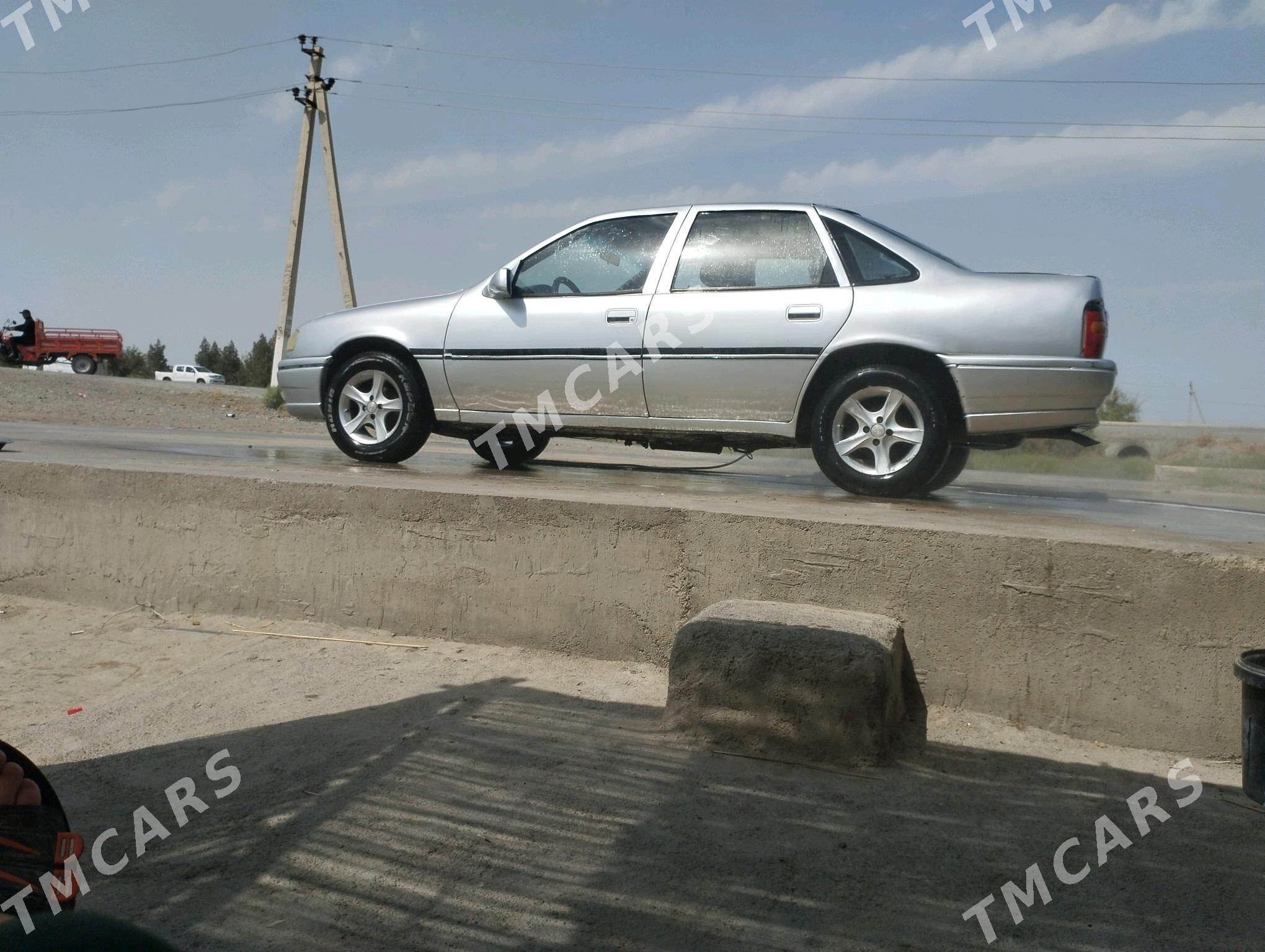 Opel Vectra 1990 - 28 000 TMT - Бахарден - img 2
