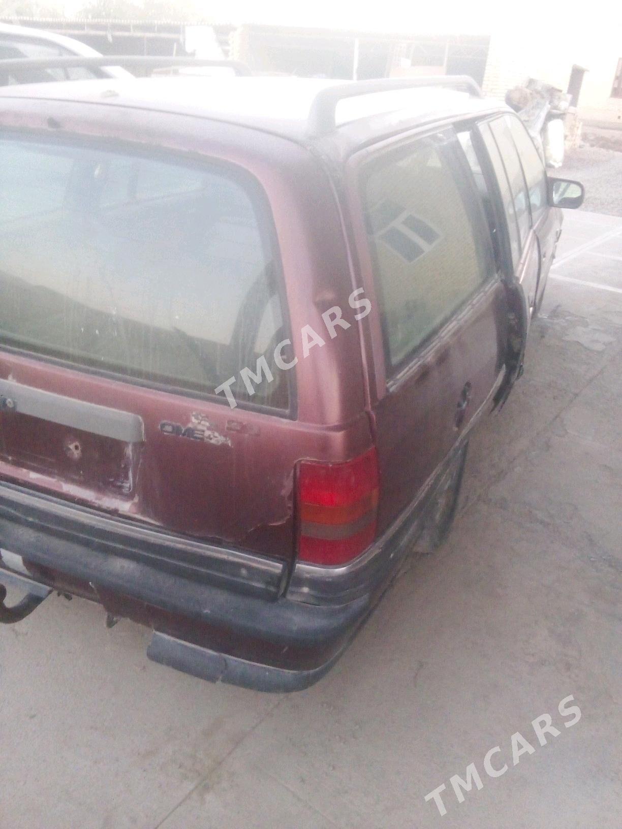 Opel Omega 1993 - 5 000 TMT - Мары - img 4