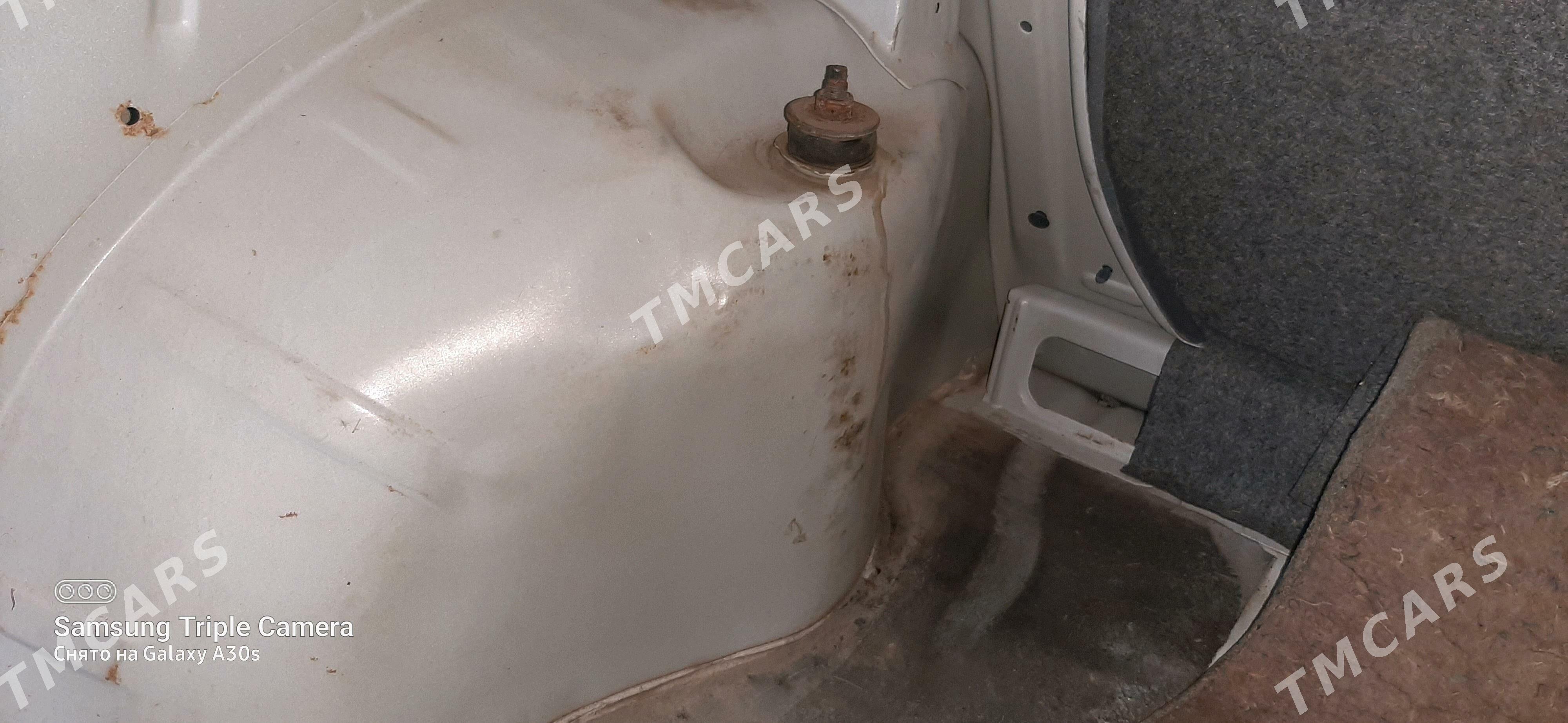 Opel Vectra 1990 - 44 000 TMT - Чарджоу - img 5