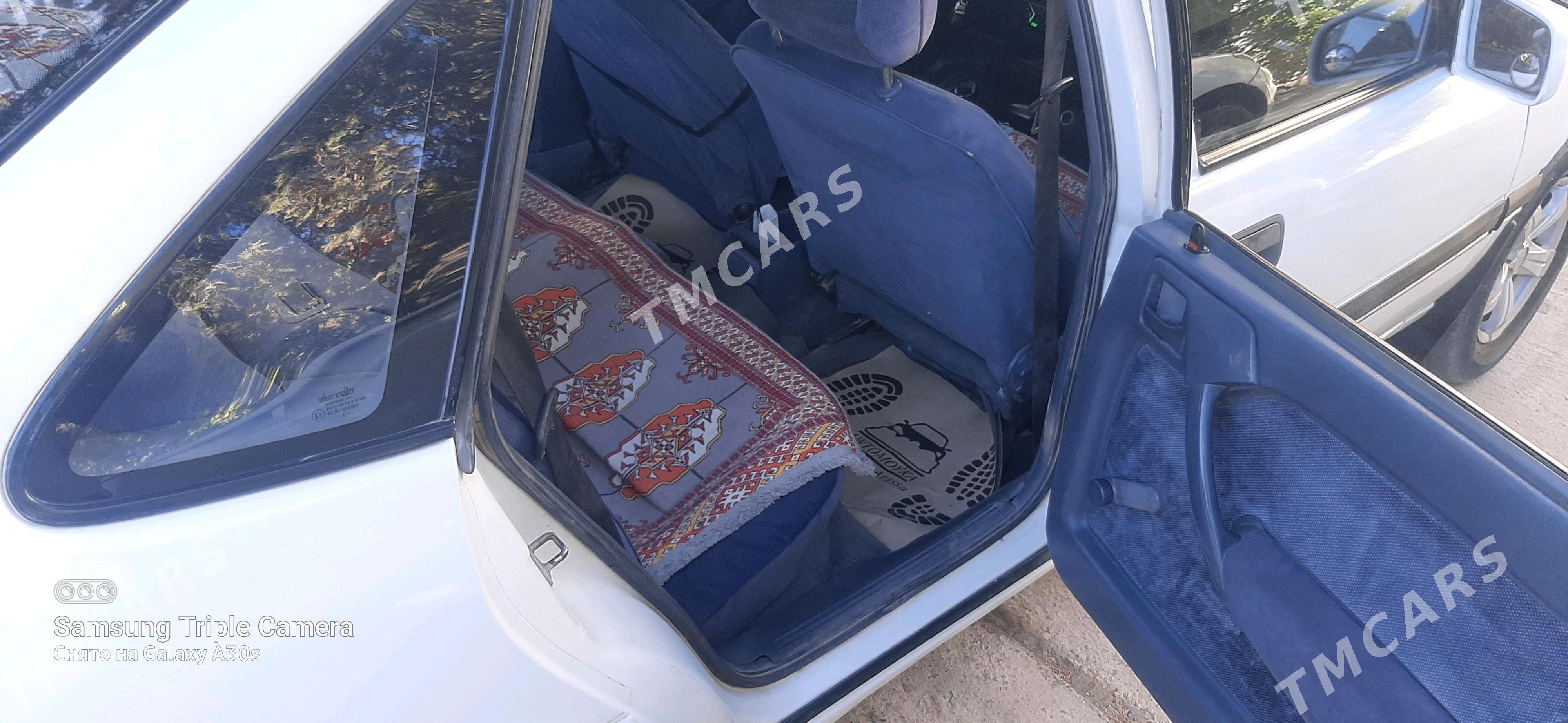 Opel Vectra 1990 - 44 000 TMT - Чарджоу - img 6