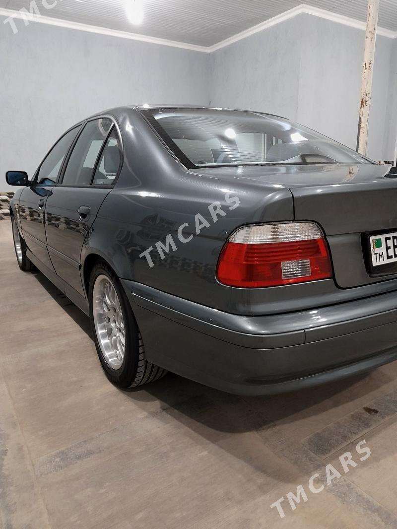 BMW 530 2003 - 140 000 TMT - Дянев - img 3