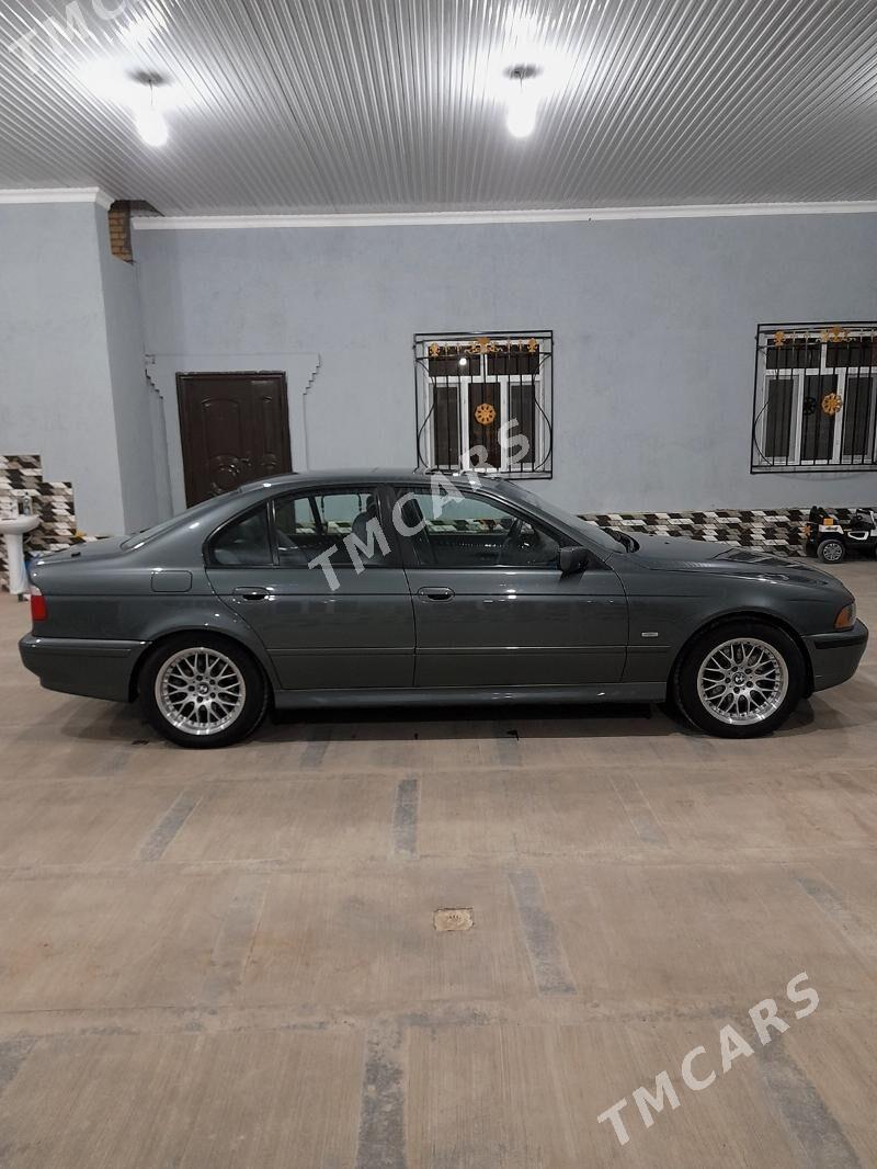 BMW 530 2003 - 140 000 TMT - Дянев - img 2