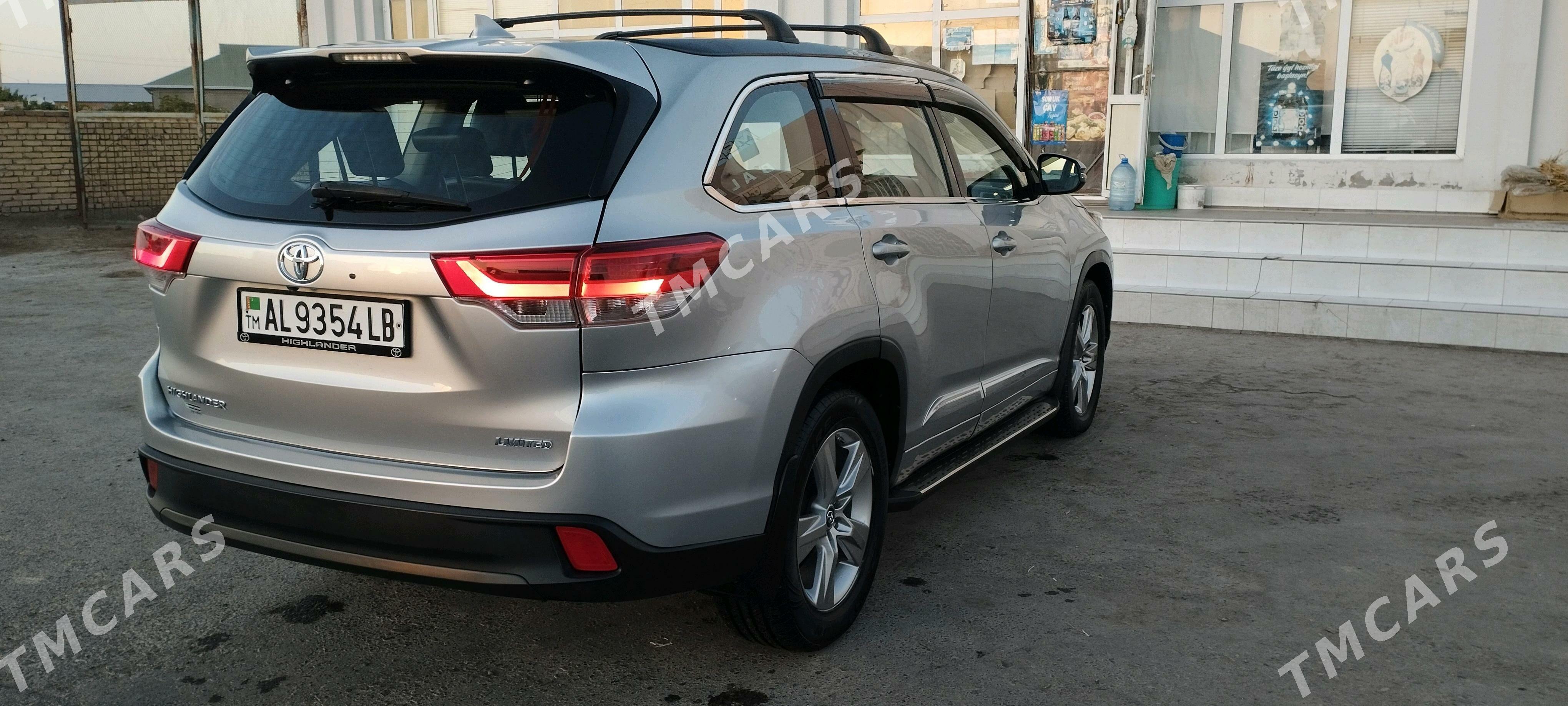 Toyota Highlander 2018 - 495 000 TMT - Türkmenabat - img 5