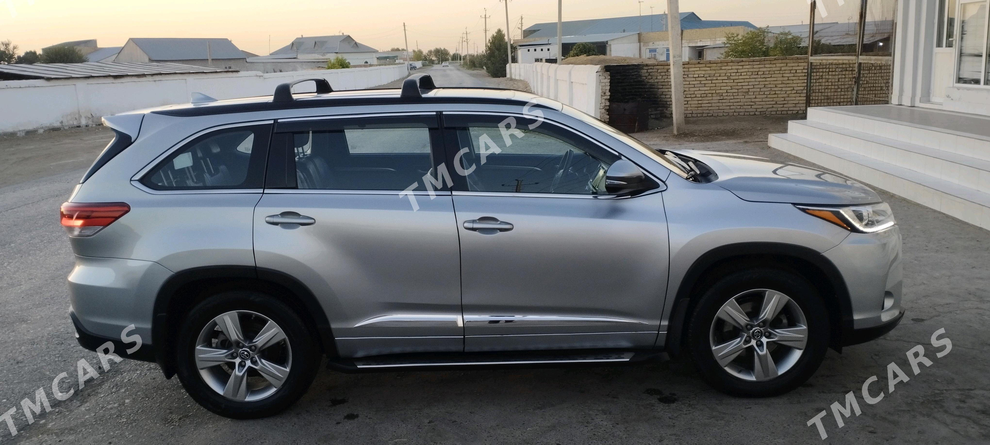 Toyota Highlander 2018 - 495 000 TMT - Türkmenabat - img 6
