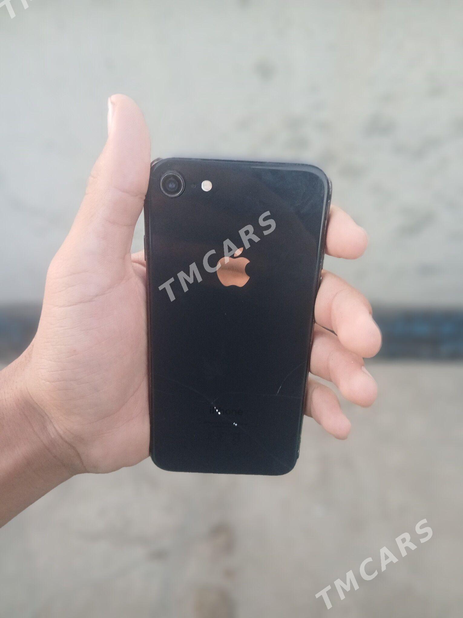 İphone 8 - Büzmeýin - img 6