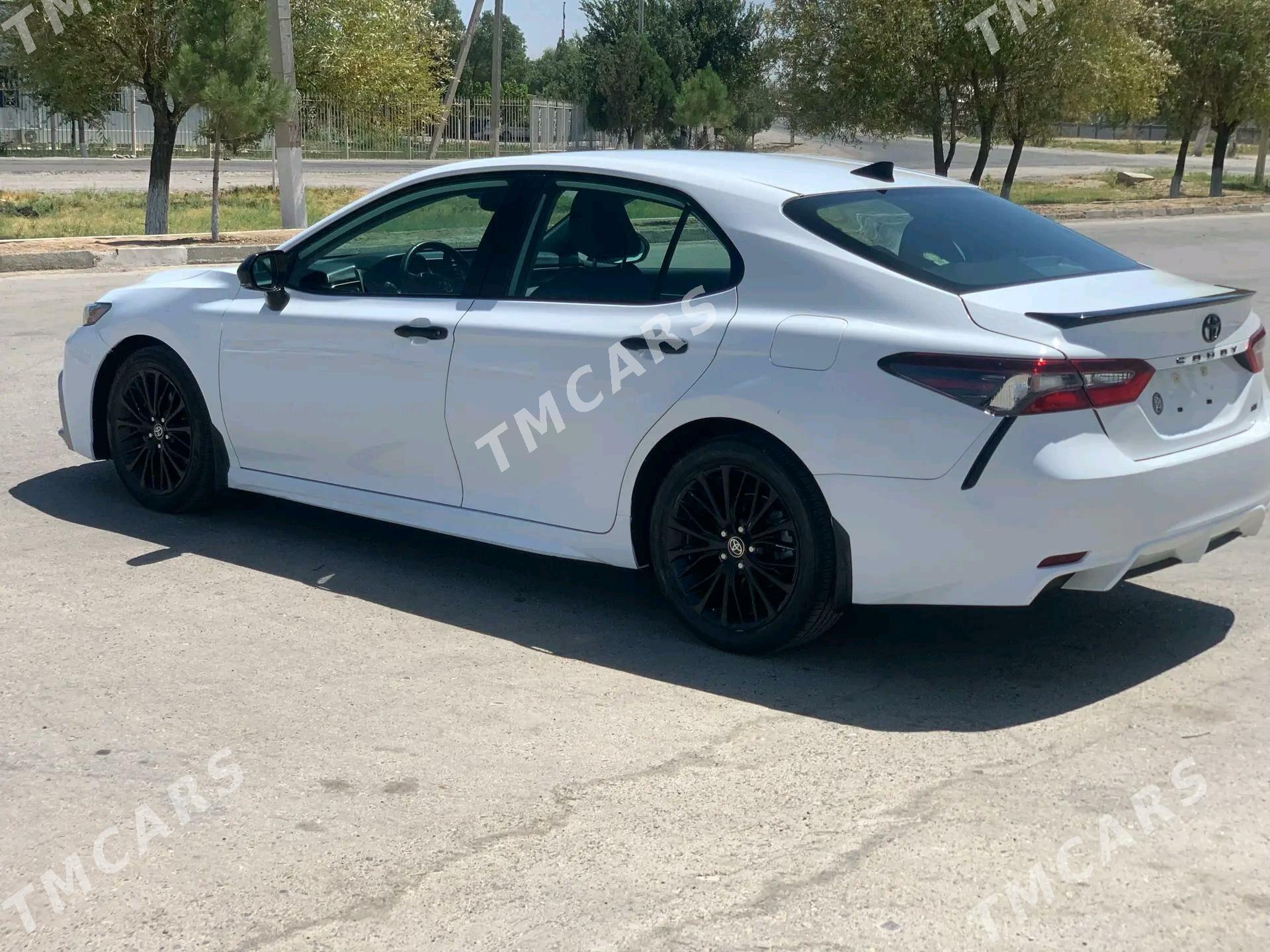 Toyota Camry 2022 - 330 000 TMT - Мары - img 4