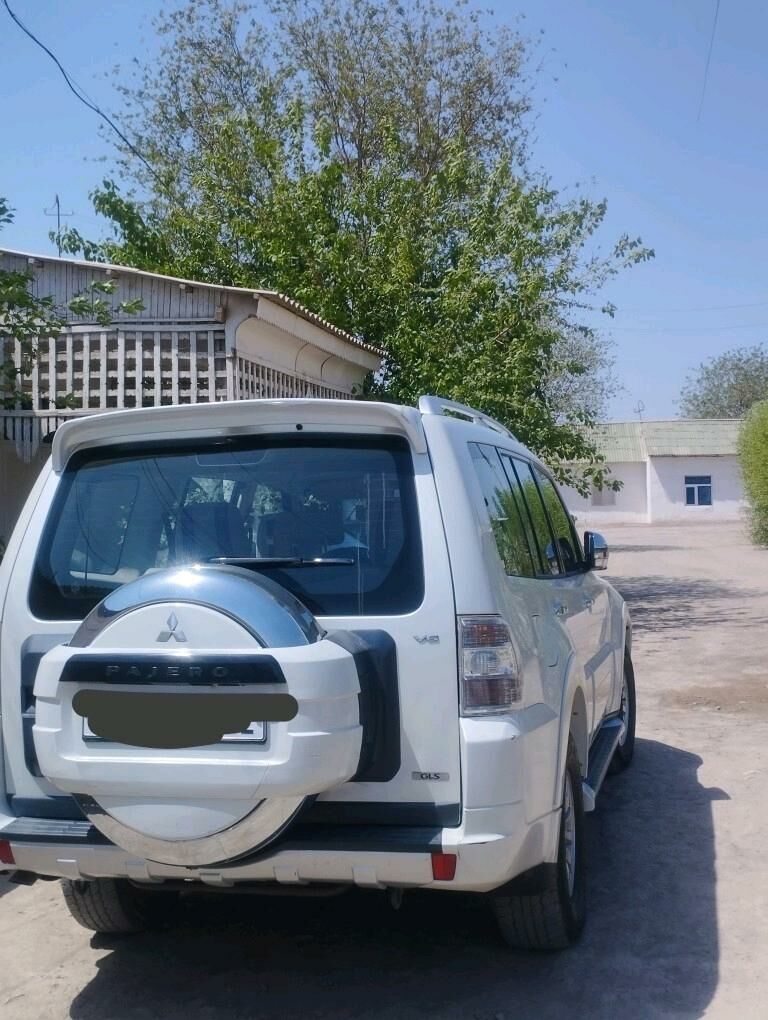 Mitsubishi Pajero 2011 - 210 000 TMT - Köneürgenç - img 3