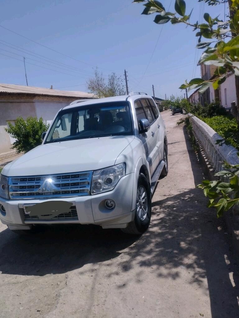 Mitsubishi Pajero 2011 - 210 000 TMT - Köneürgenç - img 5