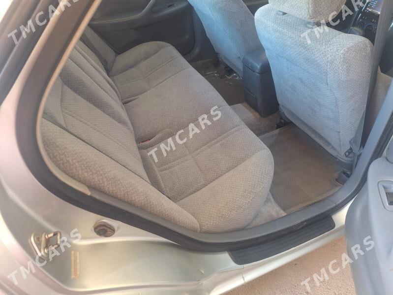 Toyota Camry 2000 - 174 000 TMT - Köneürgenç - img 4