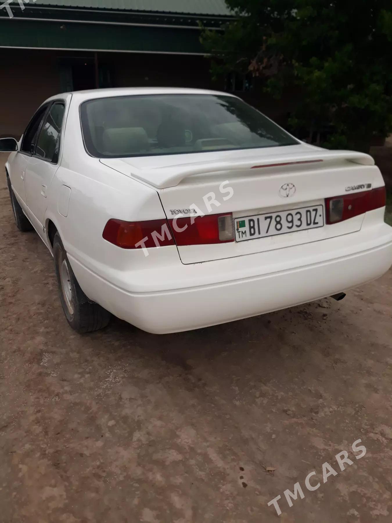 Toyota Camry 2000 - 125 000 TMT - Köneürgenç - img 2