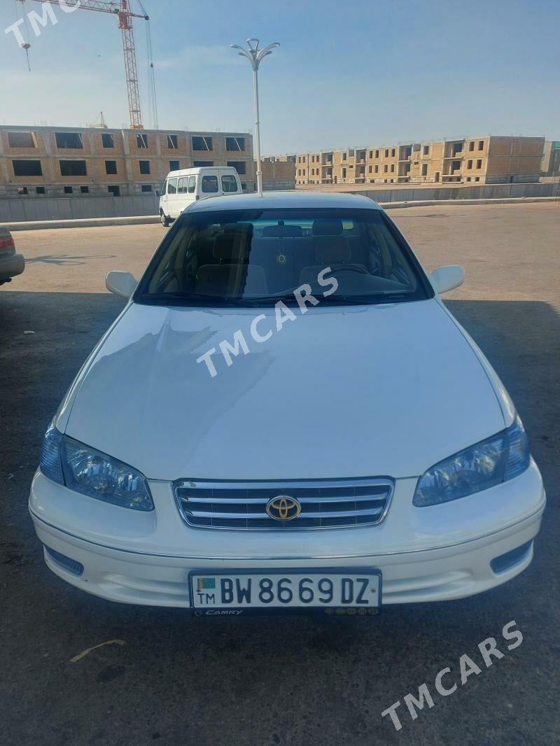 Toyota Camry 1997 - 110 000 TMT - Дашогуз - img 3
