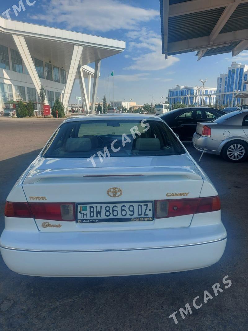 Toyota Camry 1997 - 110 000 TMT - Дашогуз - img 8