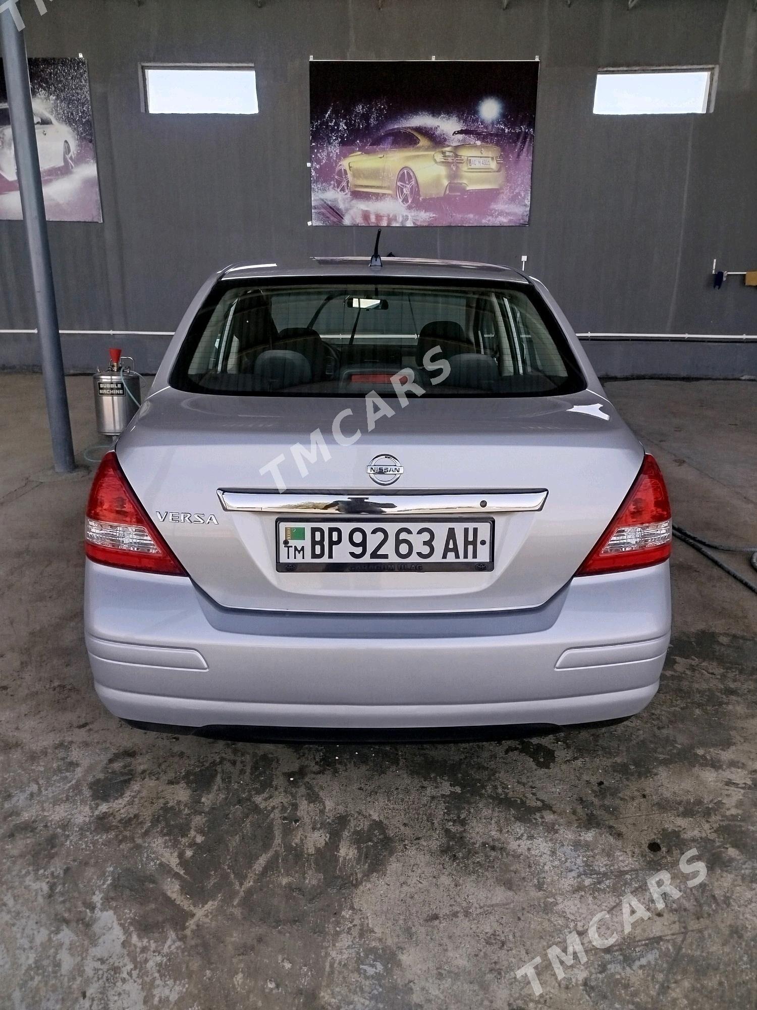 Nissan Versa 2010 - 140 000 TMT - Гёкдепе - img 2