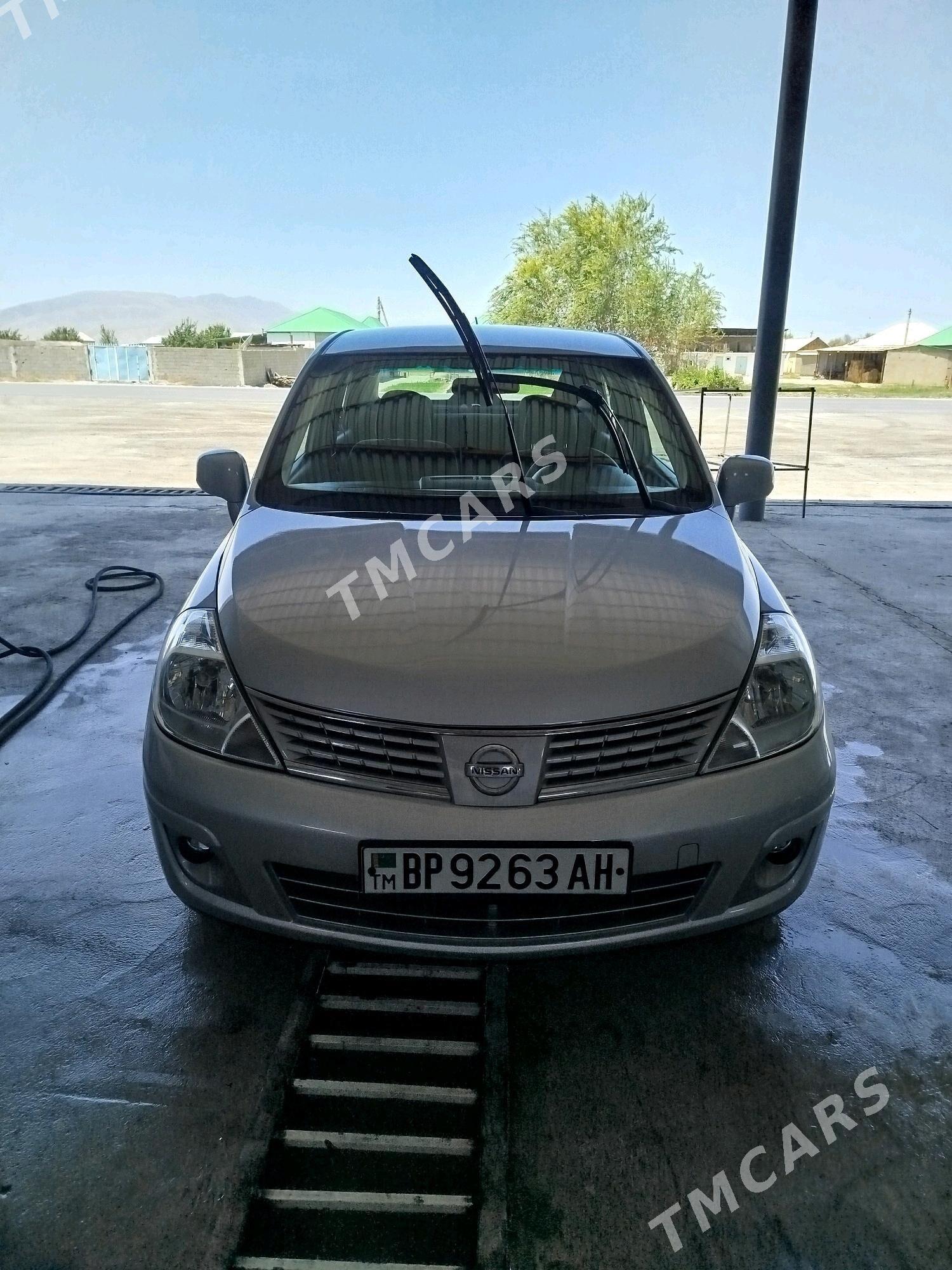 Nissan Versa 2010 - 140 000 TMT - Гёкдепе - img 4
