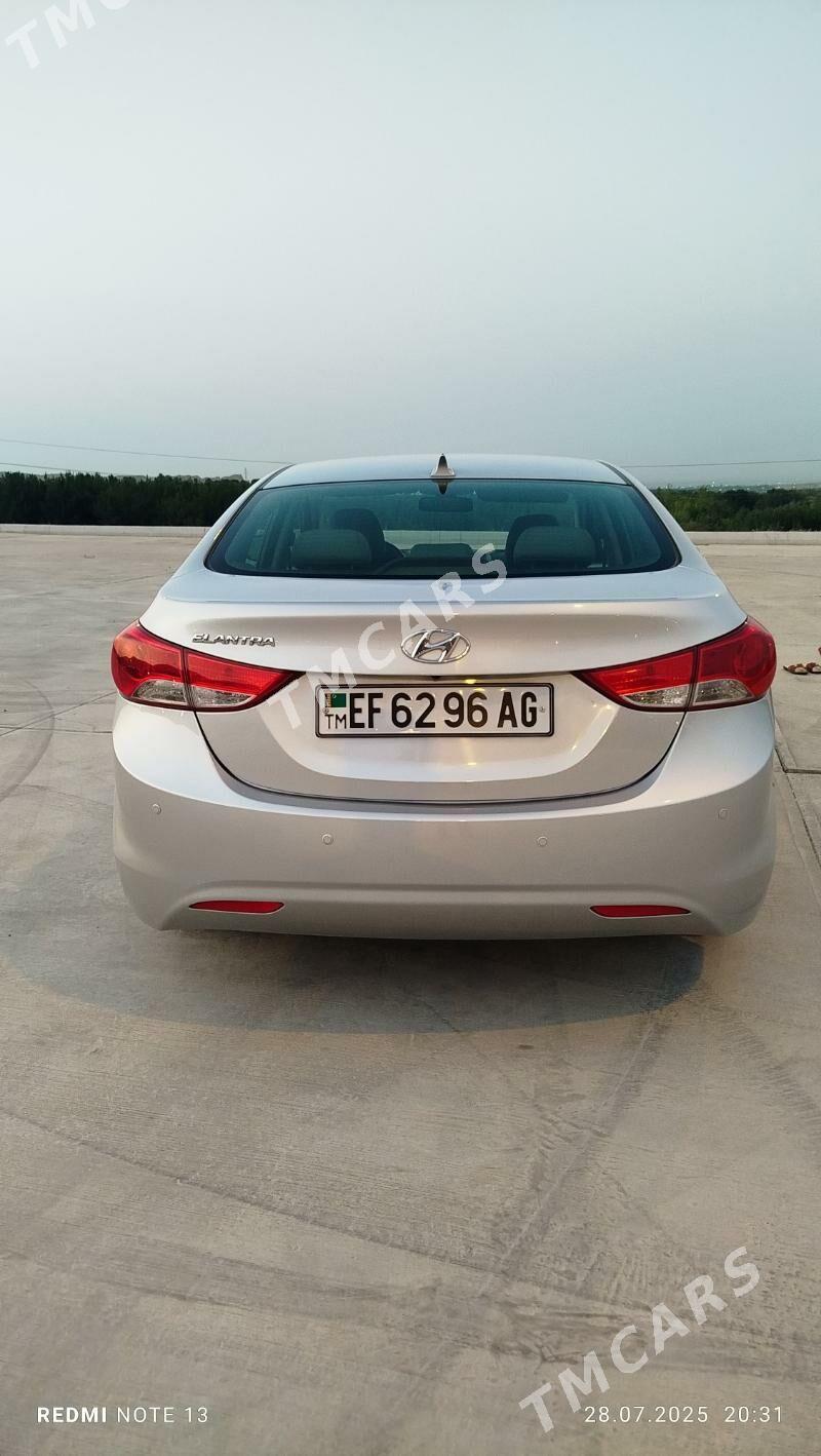 Hyundai Elantra 2011 - 156 000 TMT - Ашхабад - img 5