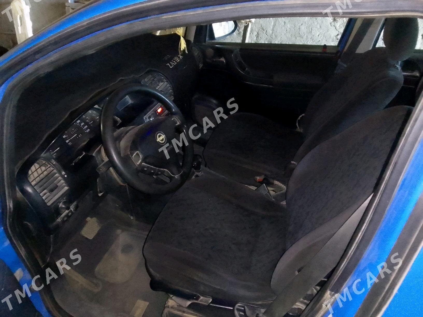 Opel Zafira 2001 - 70 000 TMT - Гурбансолтан Едже - img 4