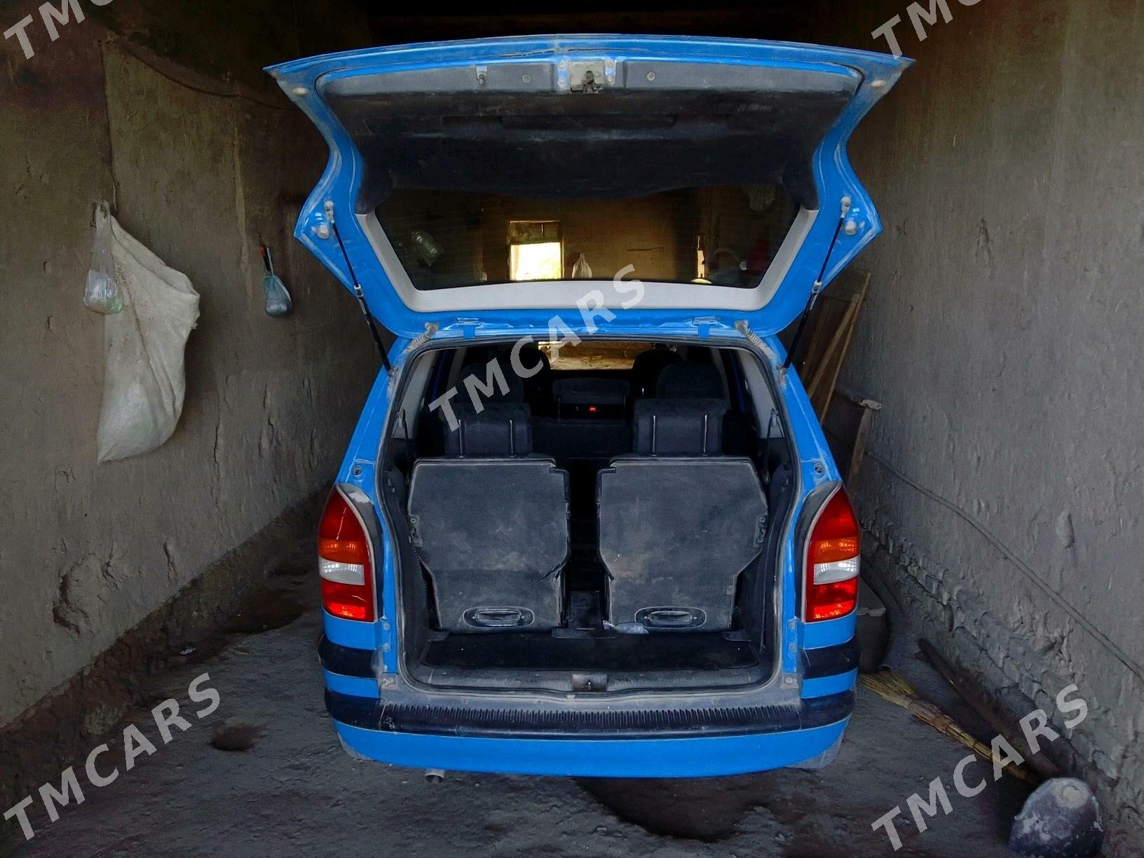Opel Zafira 2001 - 70 000 TMT - Гурбансолтан Едже - img 7