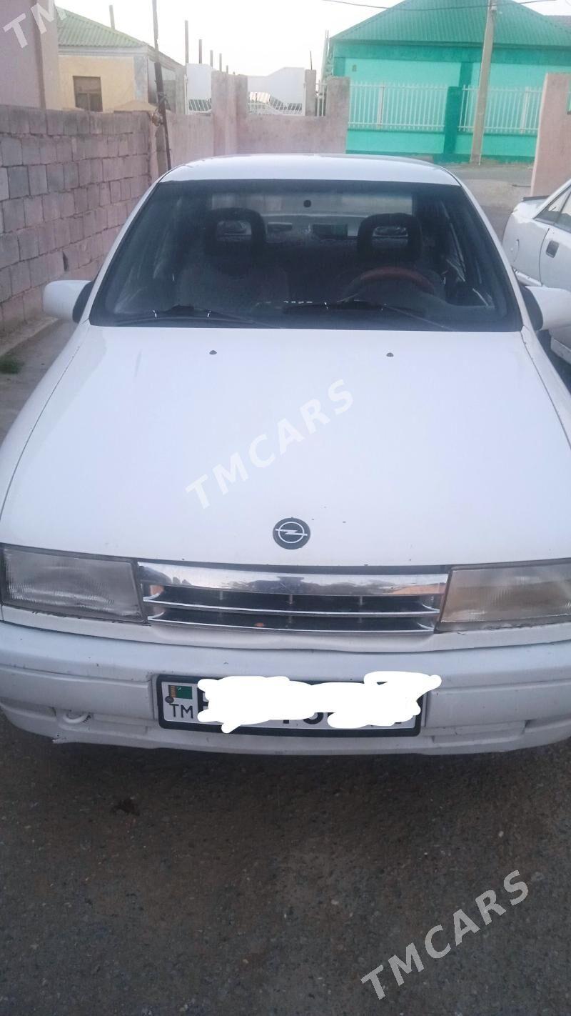 Opel Vectra 1991 - 35 000 TMT - Bagyr - img 3