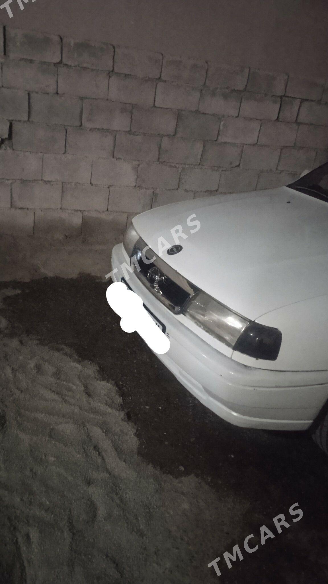 Opel Vectra 1991 - 35 000 TMT - Bagyr - img 6