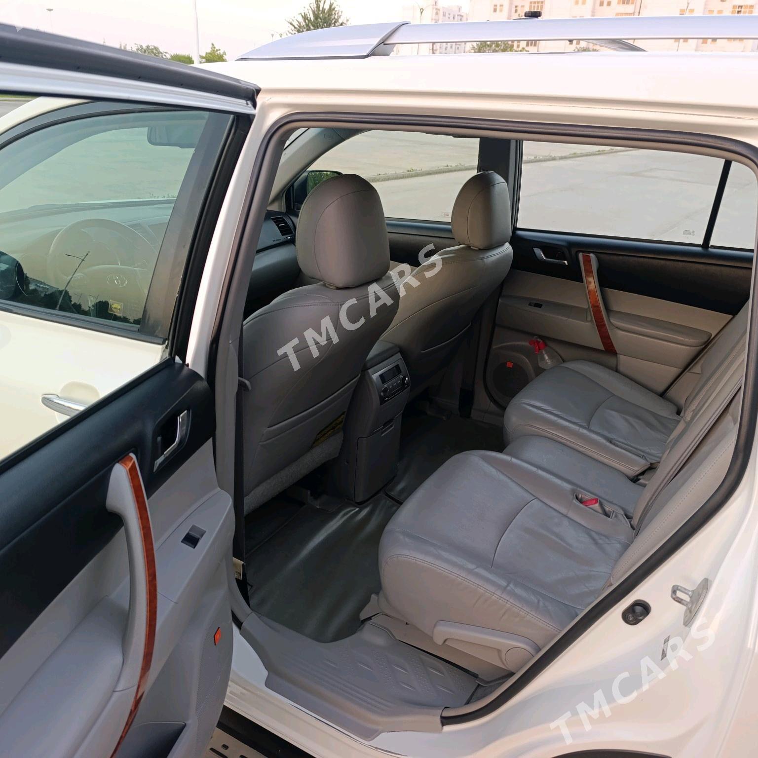 Toyota Highlander 2010 - 310 000 TMT - Дашогуз - img 9