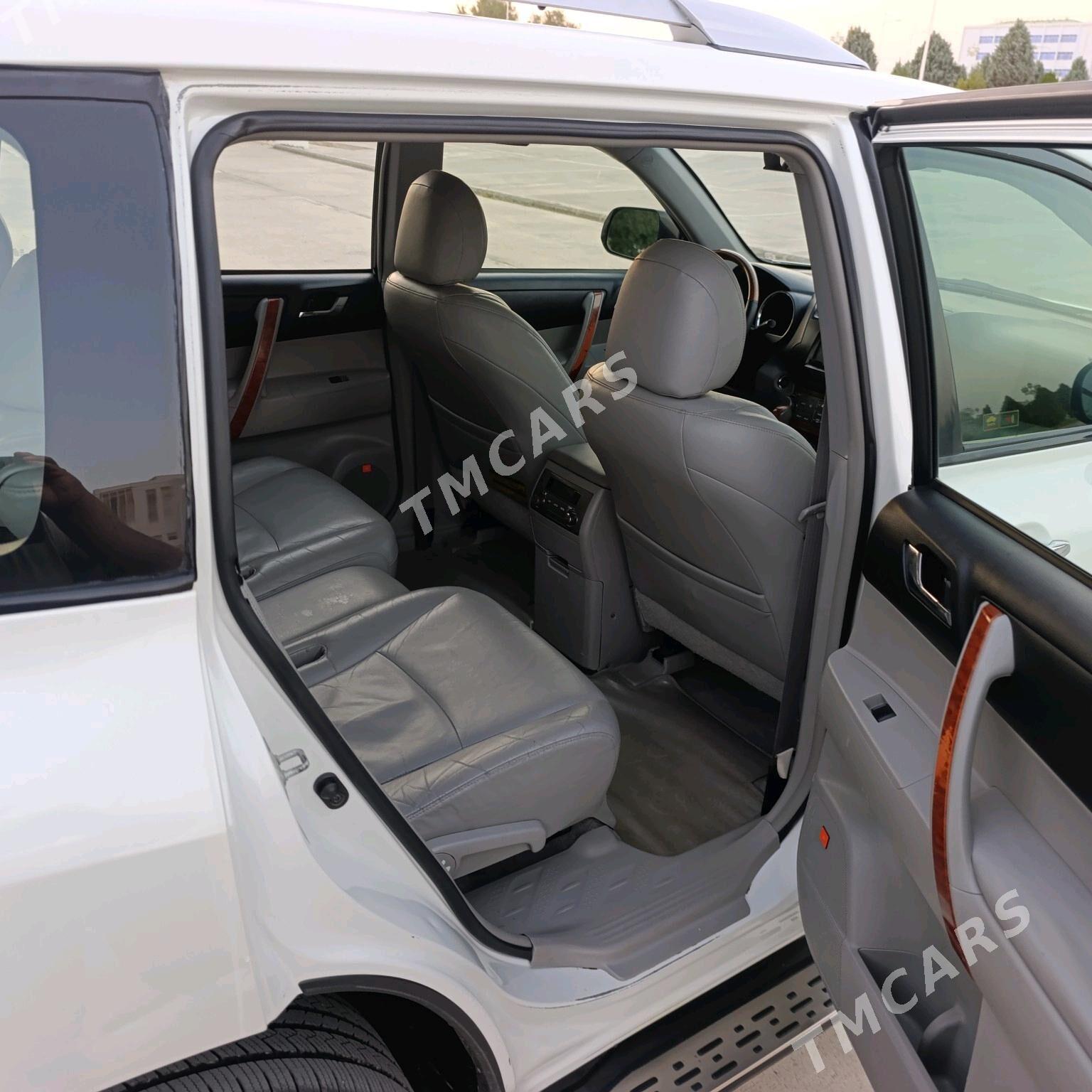Toyota Highlander 2010 - 310 000 TMT - Дашогуз - img 7
