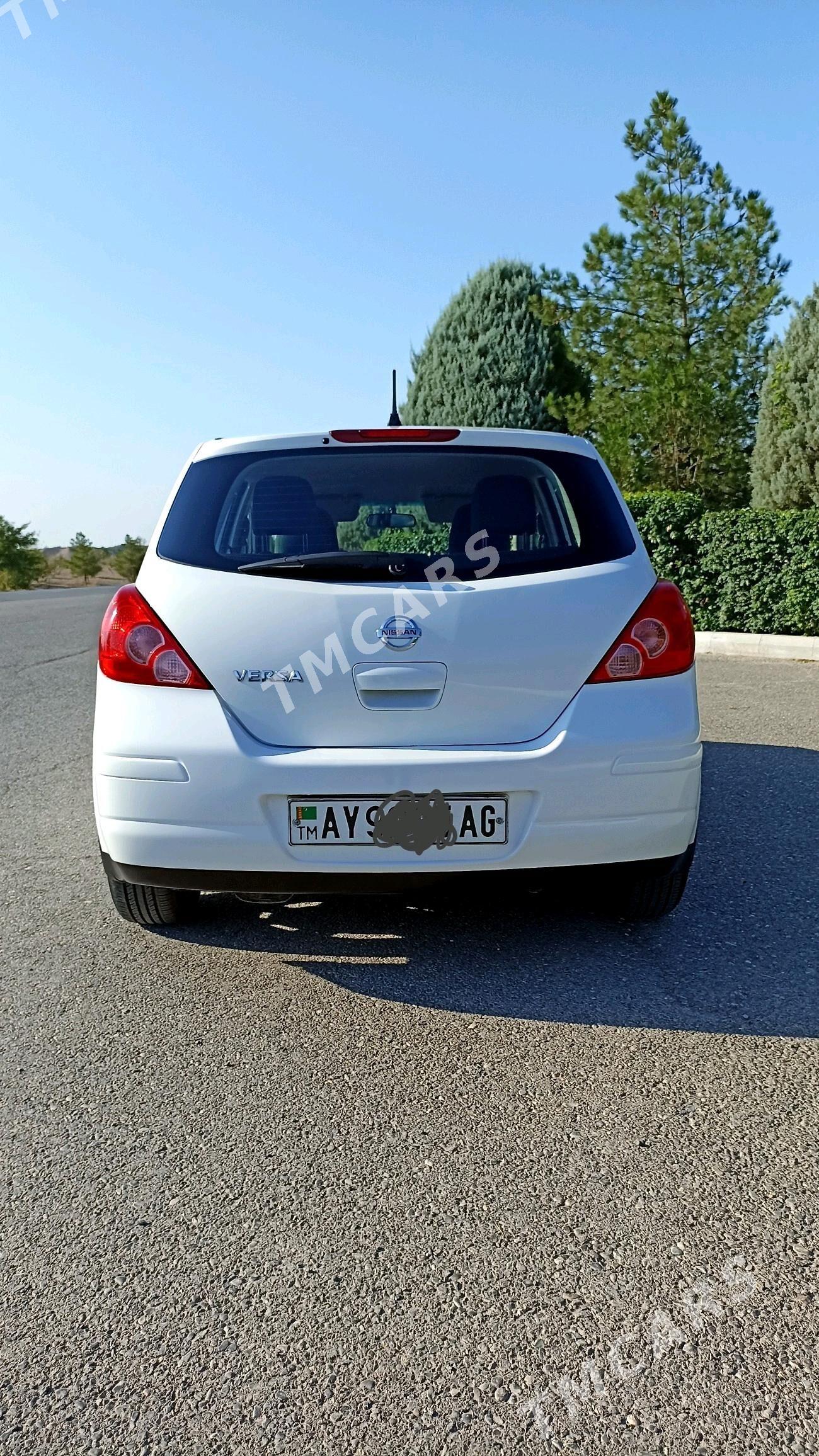 Nissan Versa 2012 - 135 000 TMT - Berzeňňi - img 7
