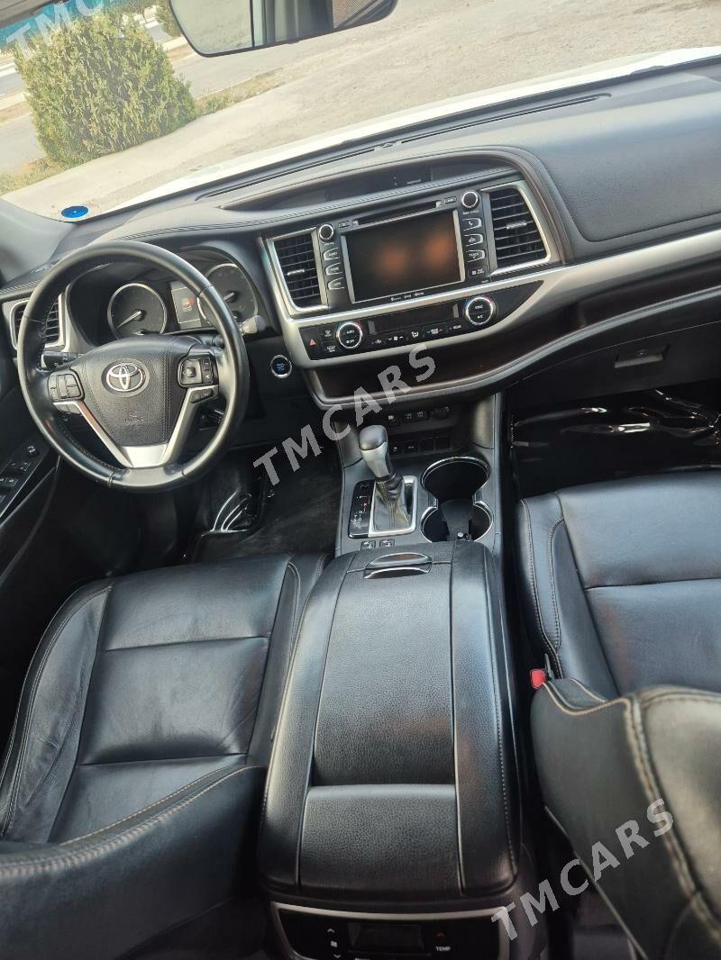 Toyota Highlander 2017 - 370 000 TMT - Гызыларбат - img 3
